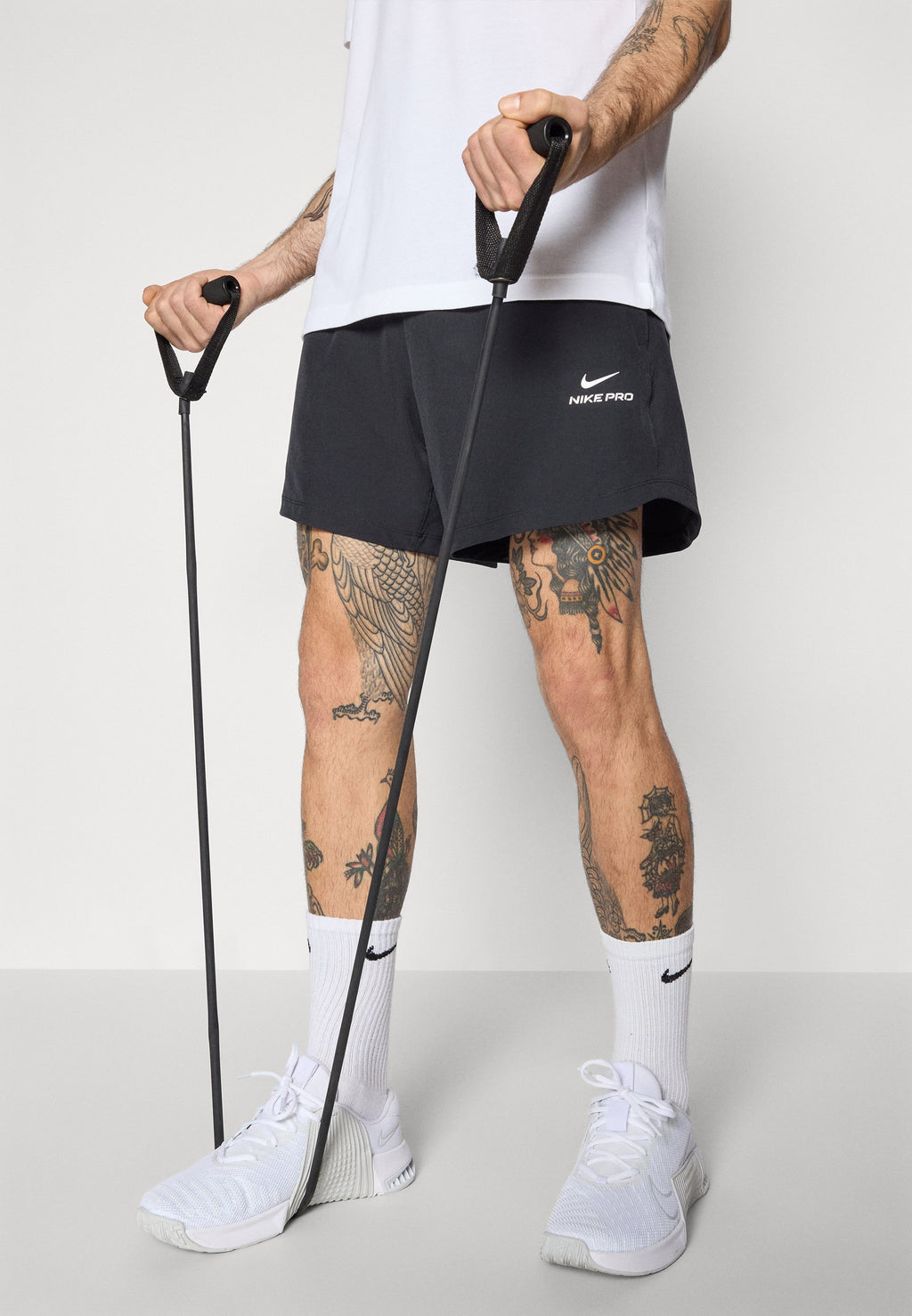 SHORT - Sports shorts - black/white