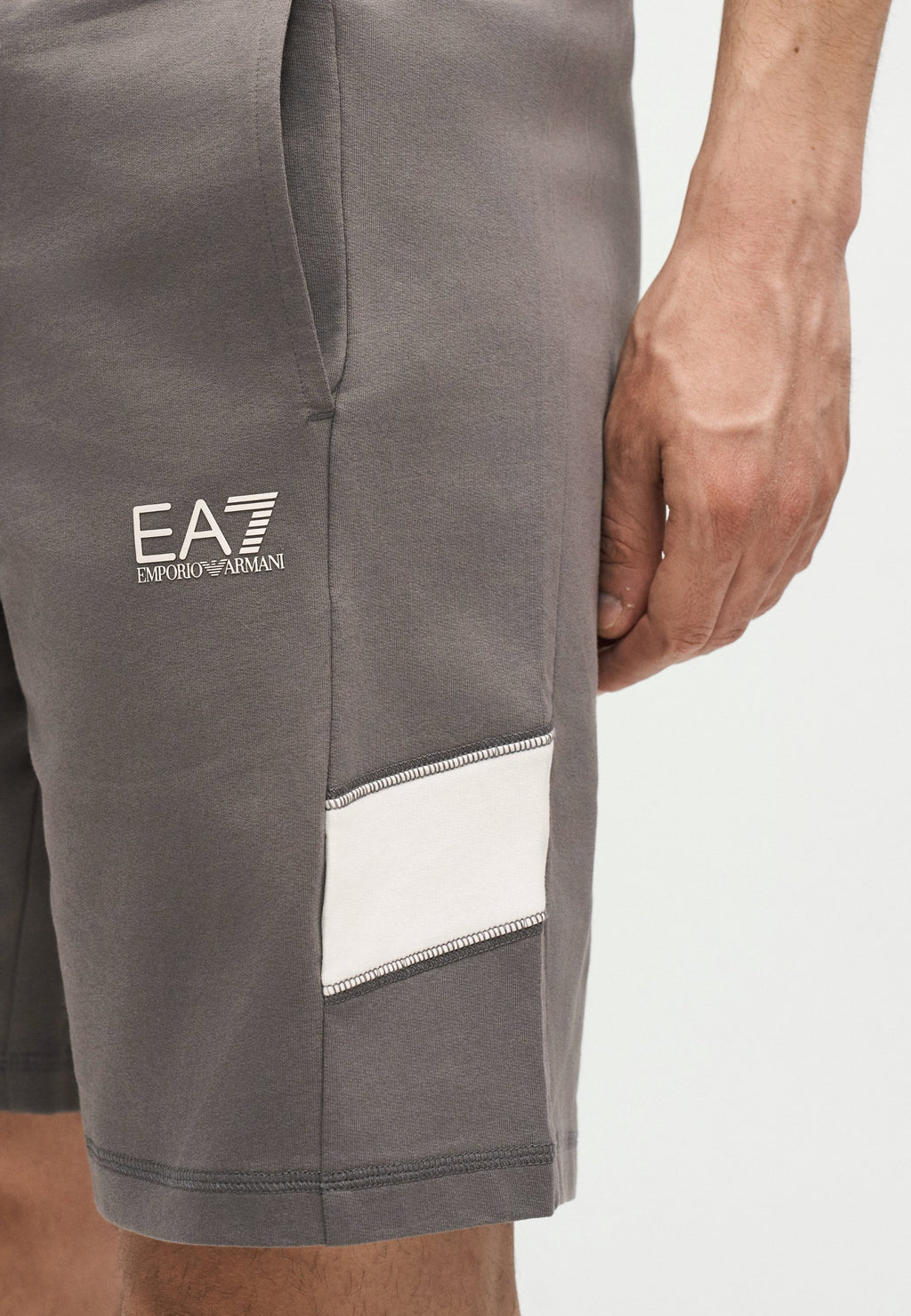 TRAIN CORE - Tracksuit bottoms - smoked pearl