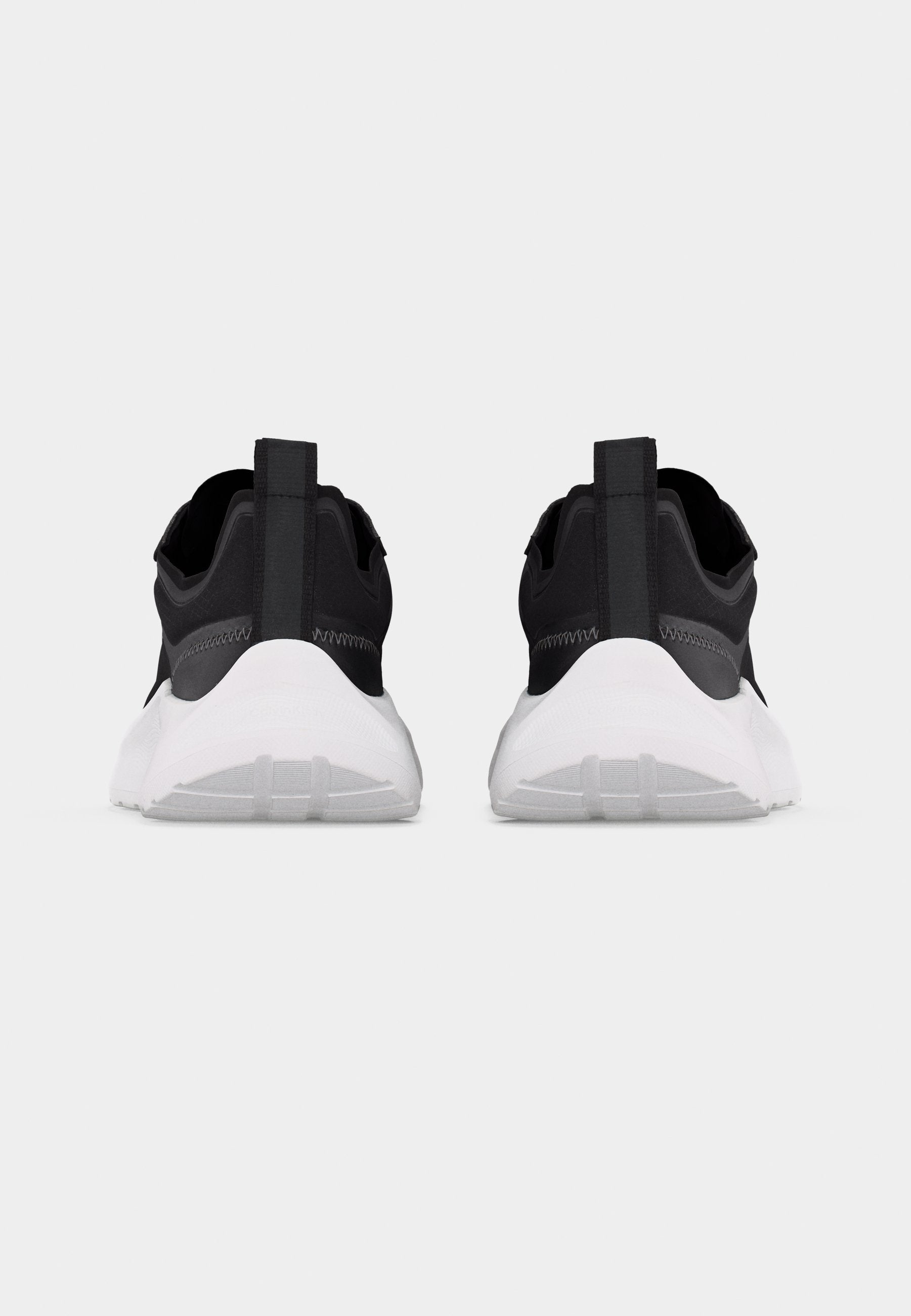 LIGHT RUN - Trainers - black/bright white
