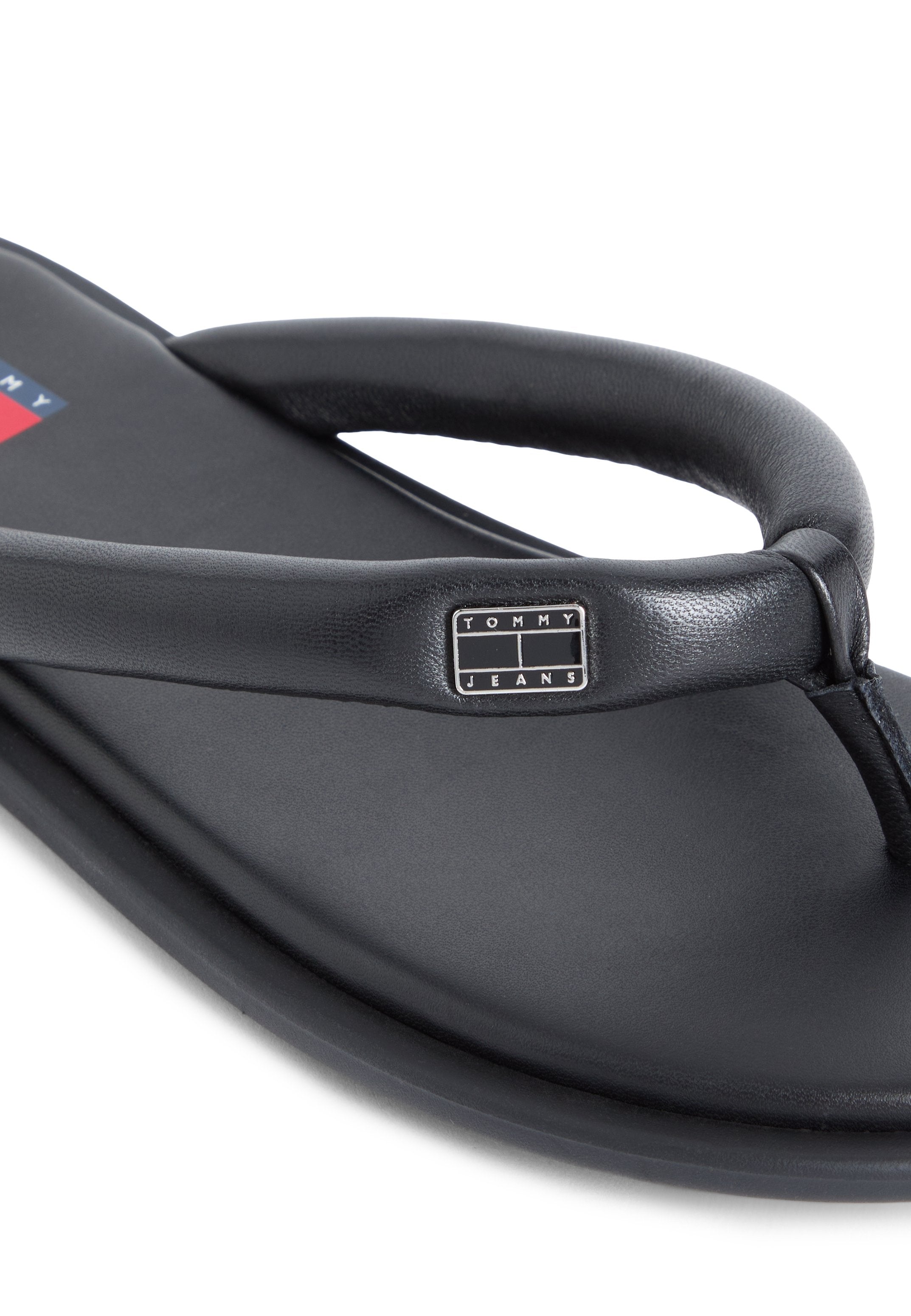 LEATHER PADDED STRAP FLIP-FLOPS - T-bar sandals - black
