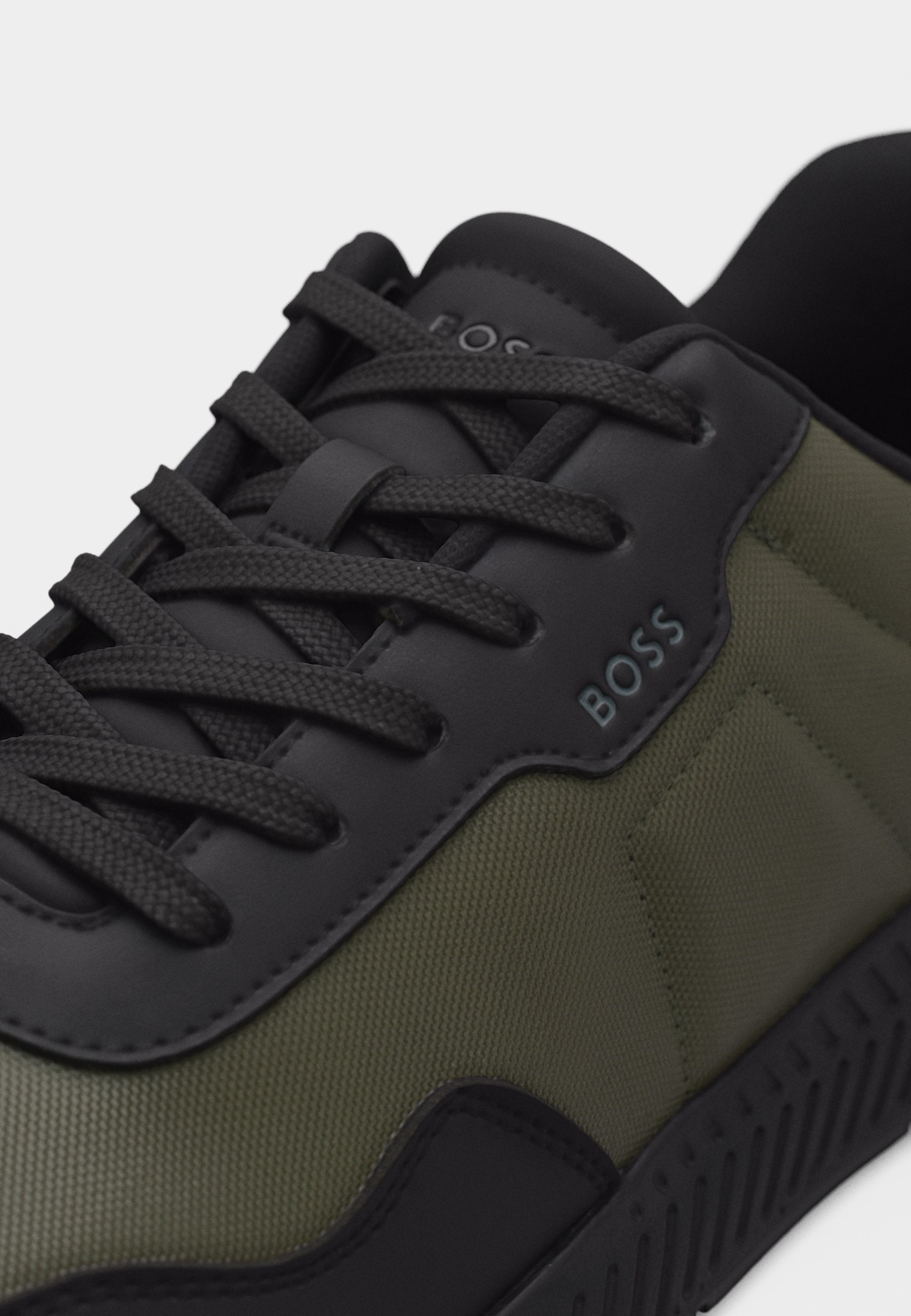 TITANIUM RUNN - Trainers - green/black