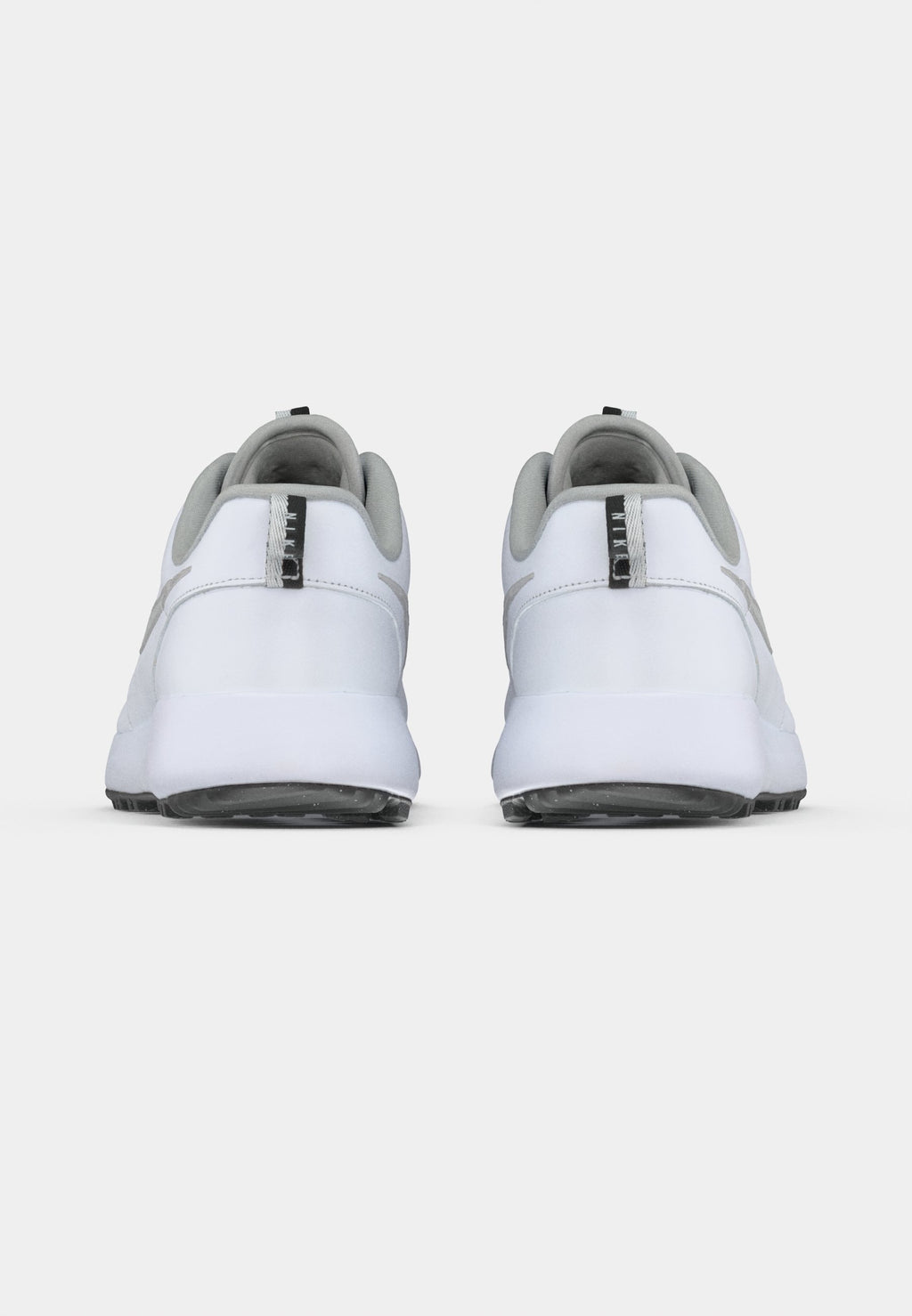 ROSHE - Golf shoes (without spikes) - white/black