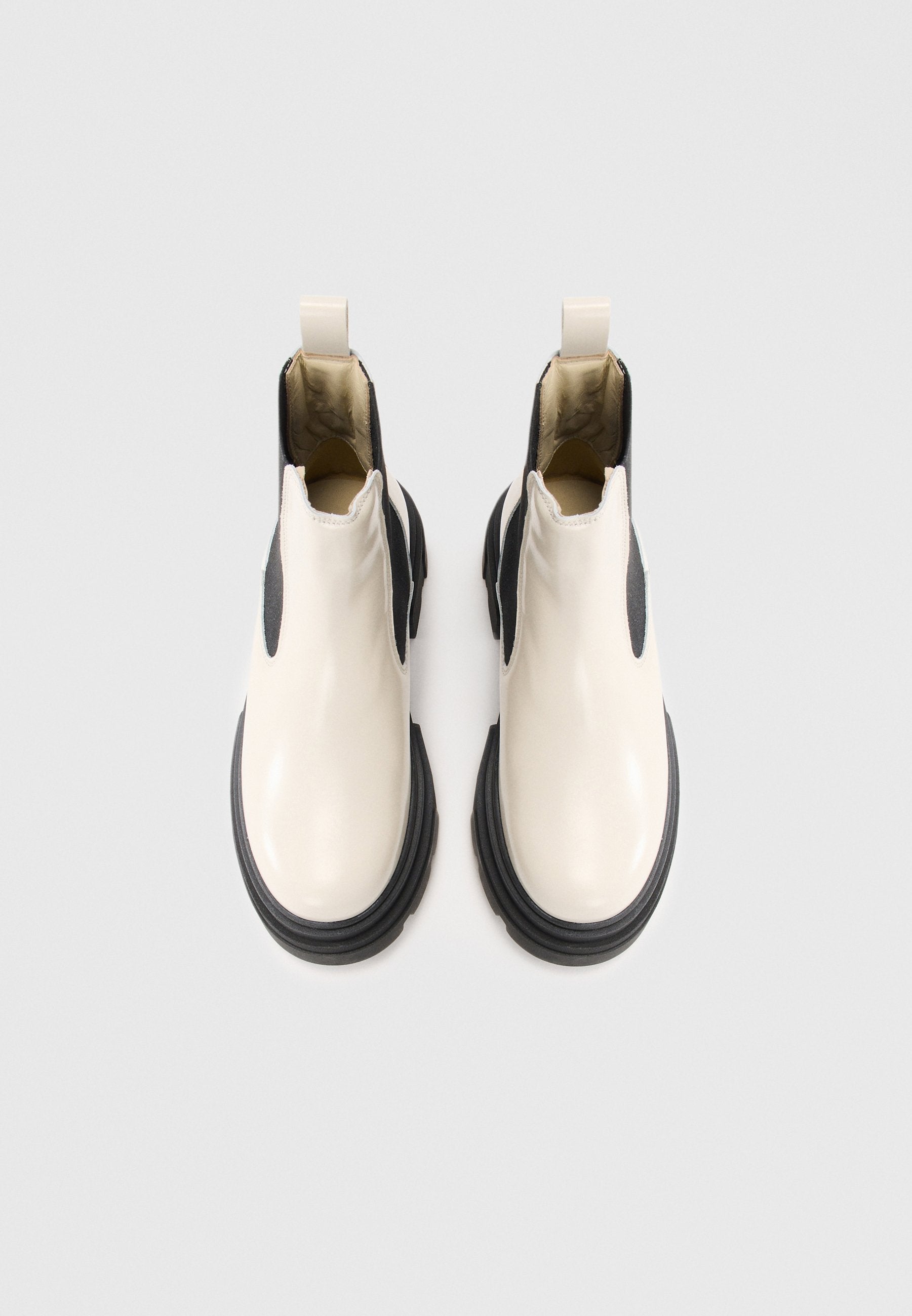 Classic ankle boots - beige