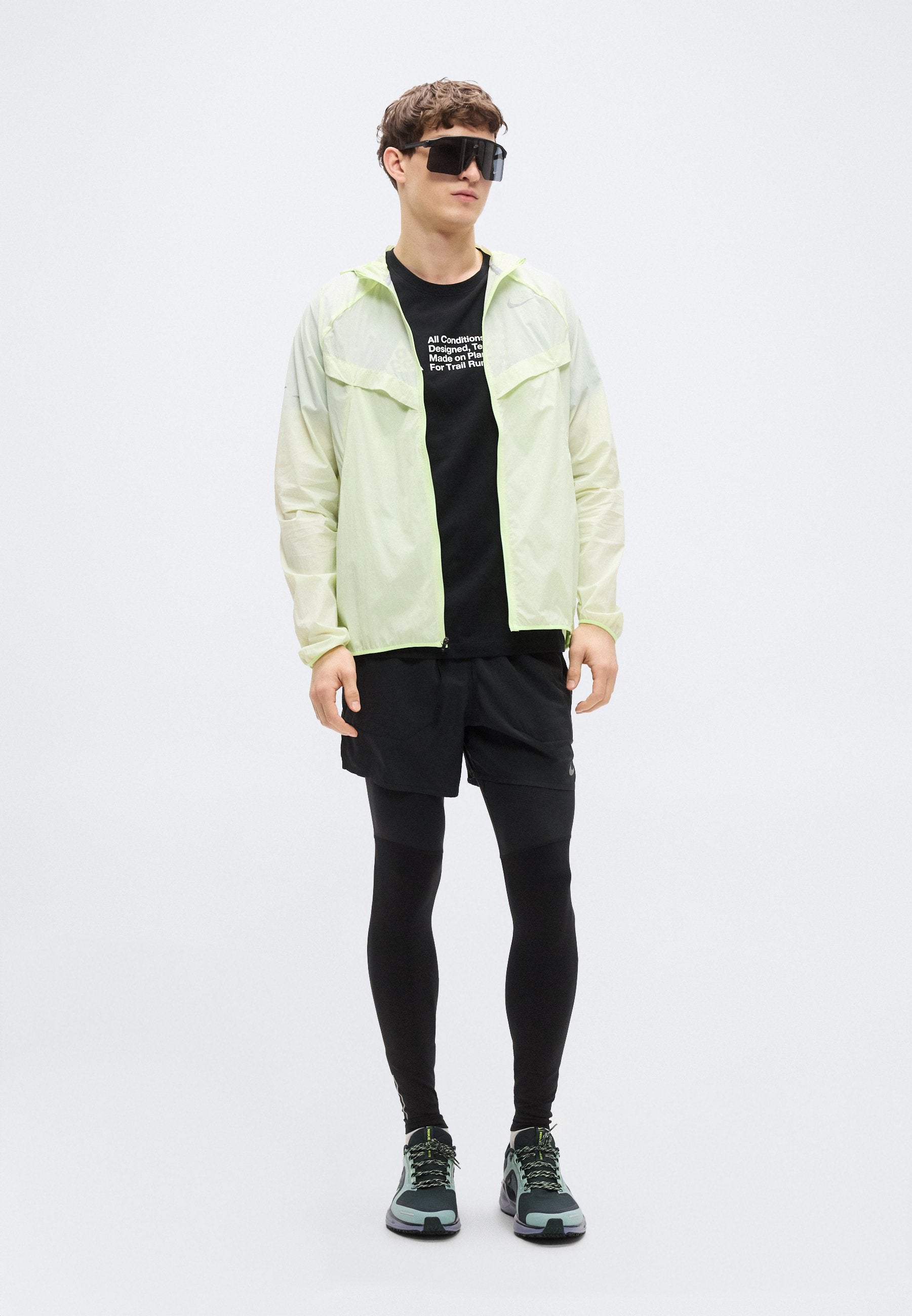STRIDE JACKET - Windbreaker - barely volt