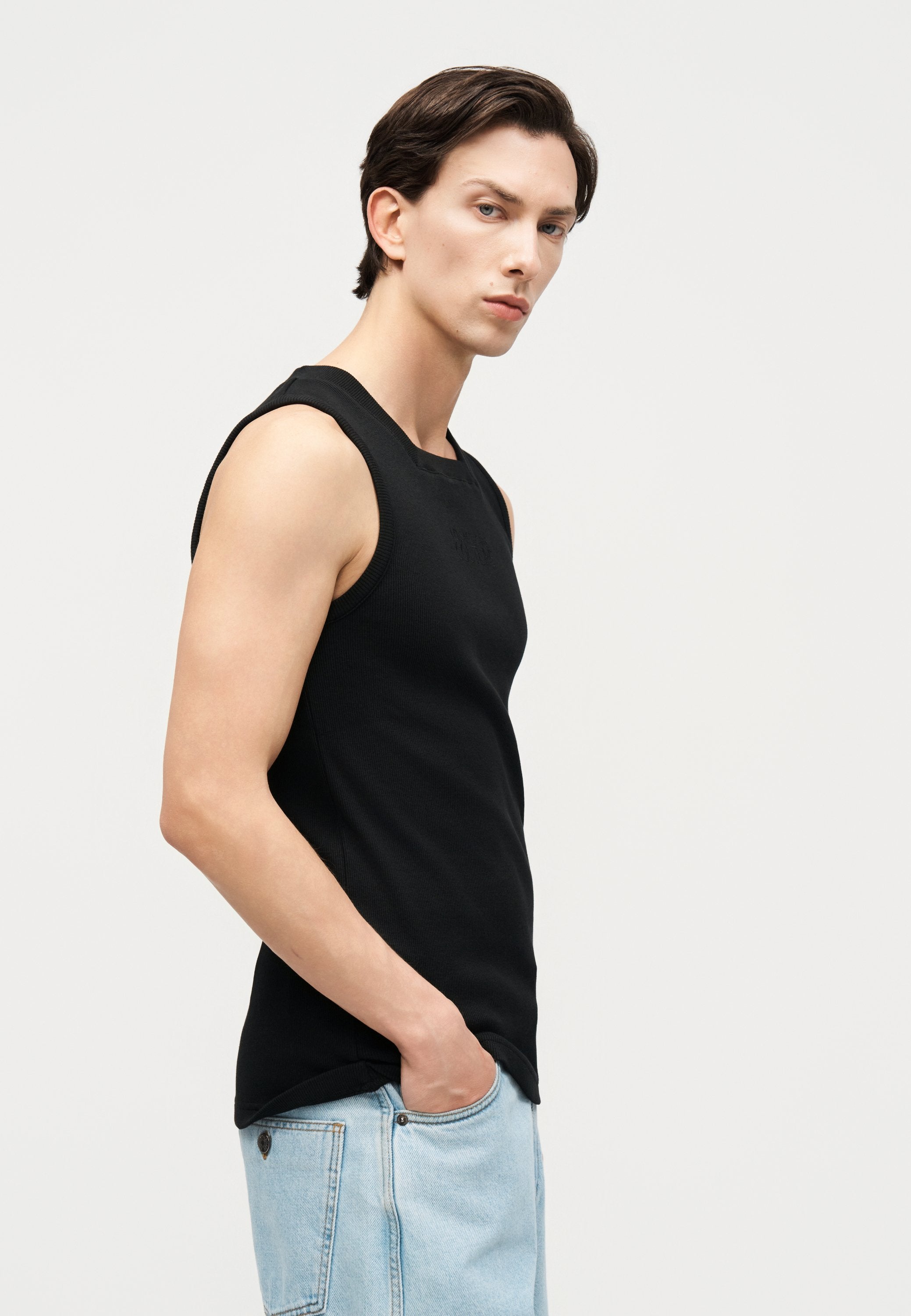 LOGO - Top - black