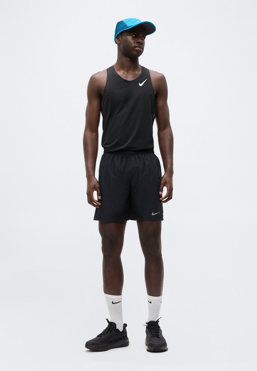 MILER SHORT - Sports shorts - black