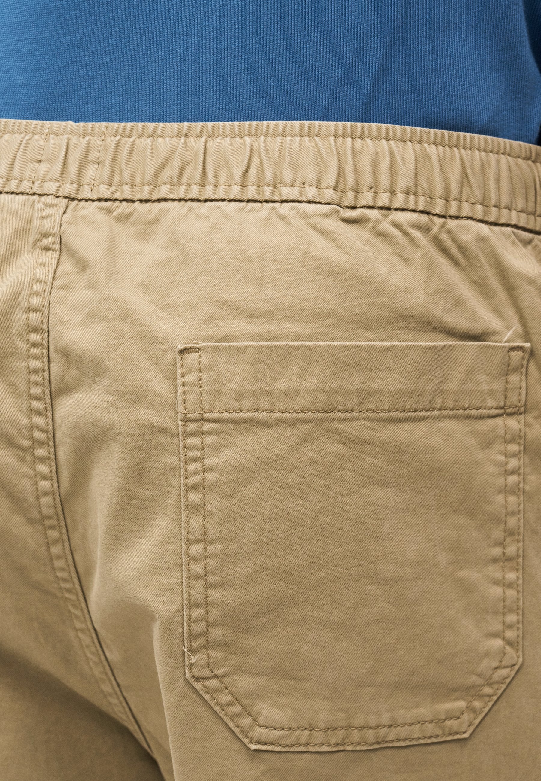 ESSENTIAL EASY  - Shorts - light avocado