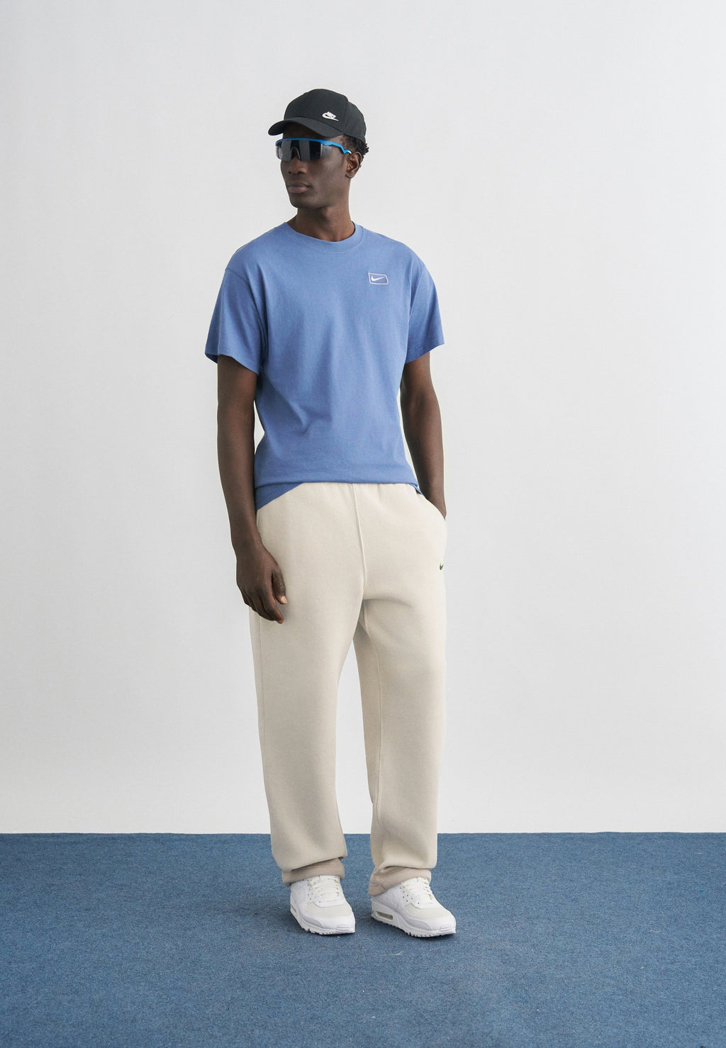 CLUB - Tracksuit bottoms - cream