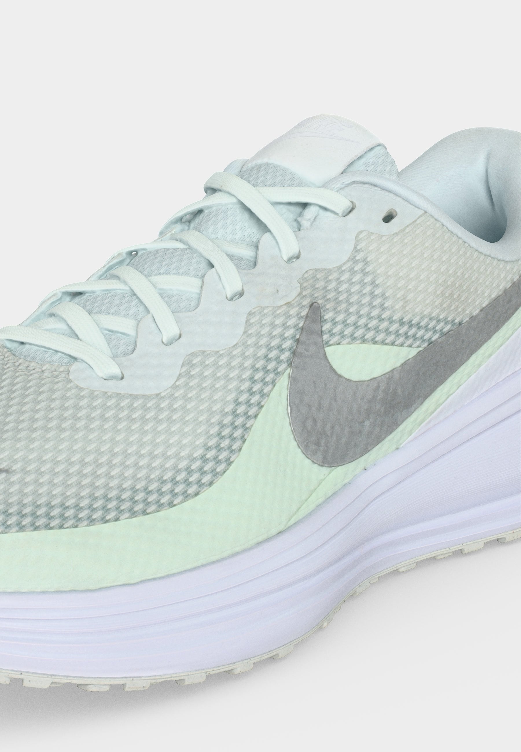 REVOLUTION 8 - Road running shoes - off white/metallic silver-coloured/barely green/malachite