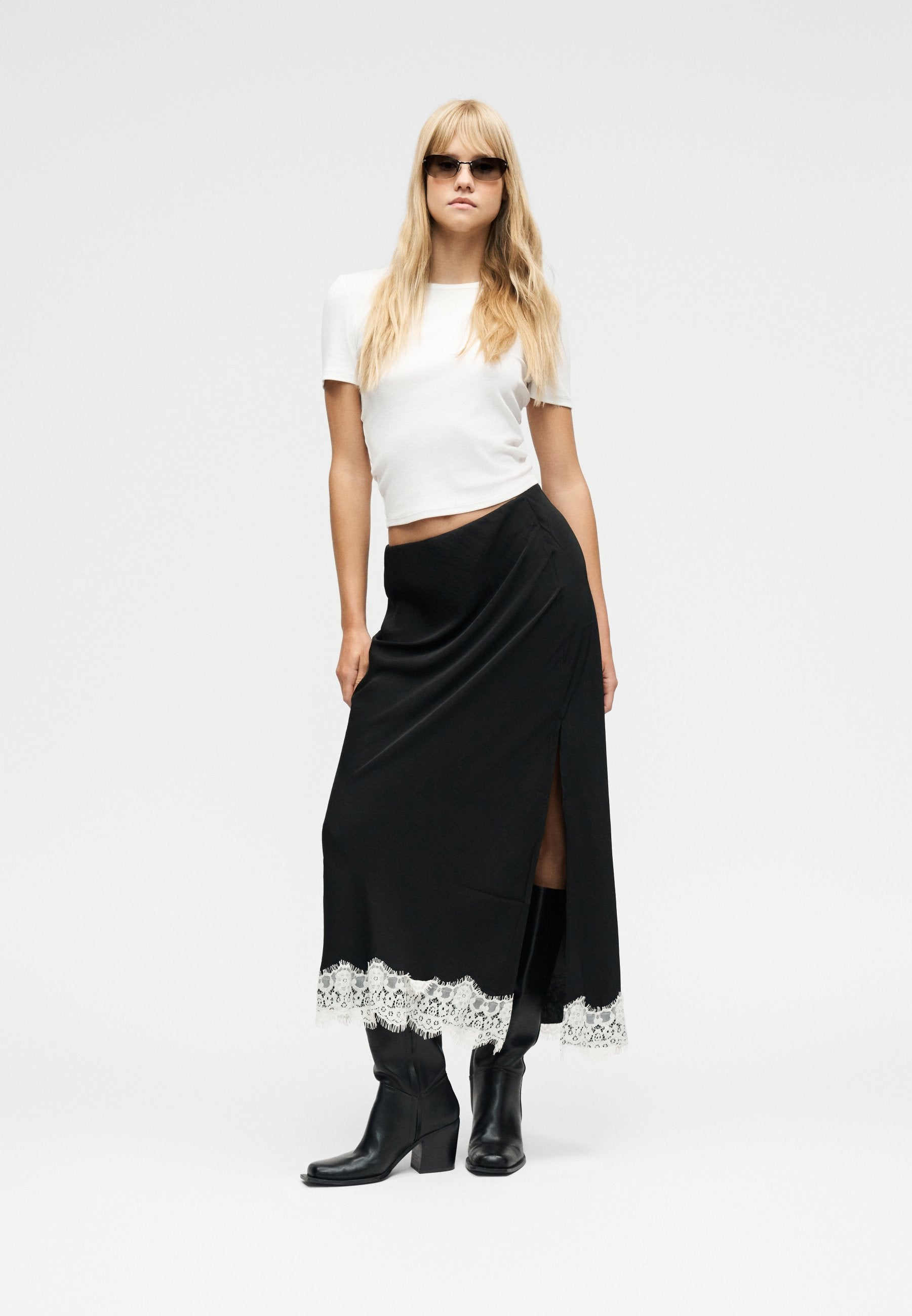 TRIM MIDI SKIRT - A-line skirt - true black