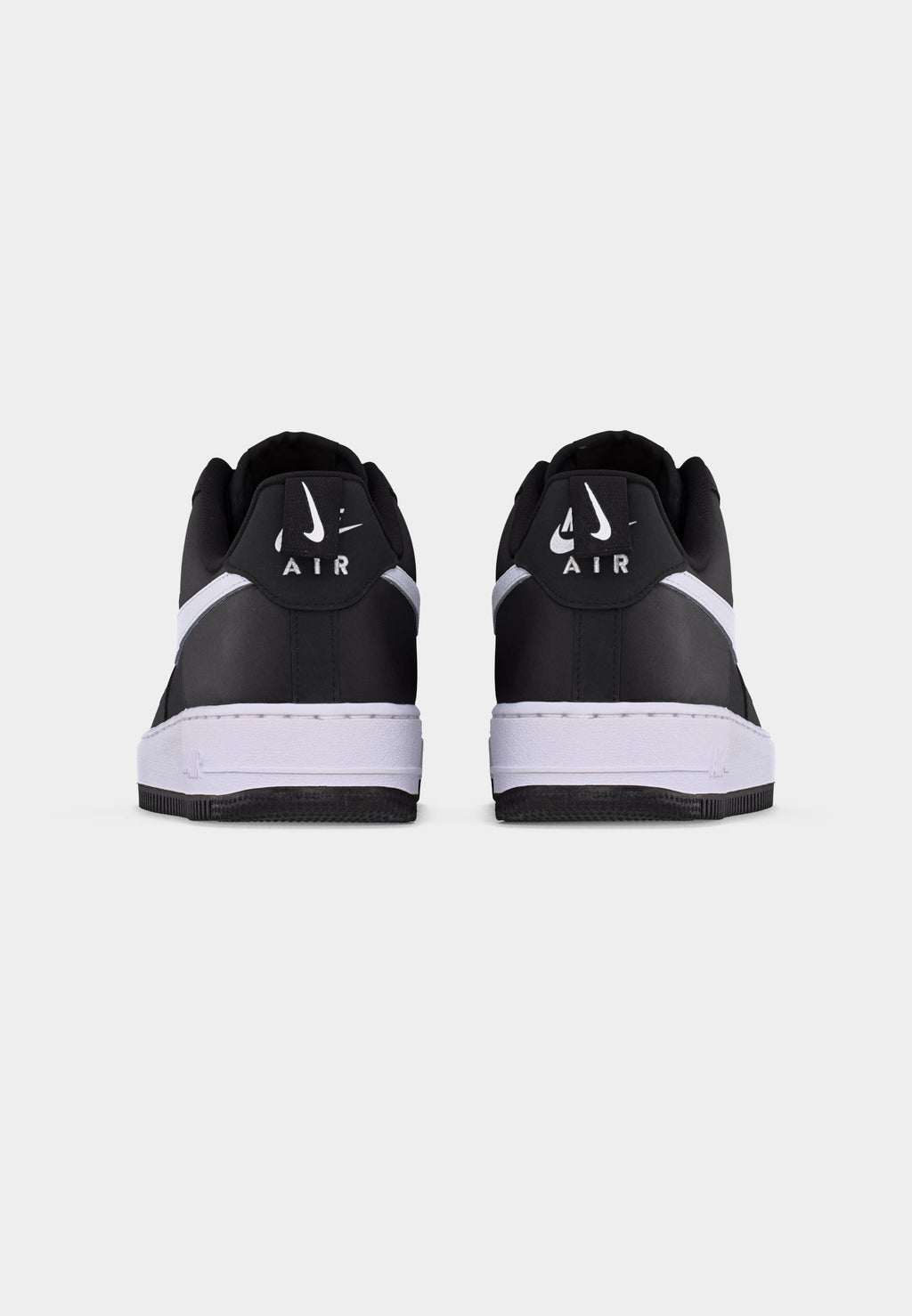 AIR FORCE 1 07 ESS+ - Trainers - black/white