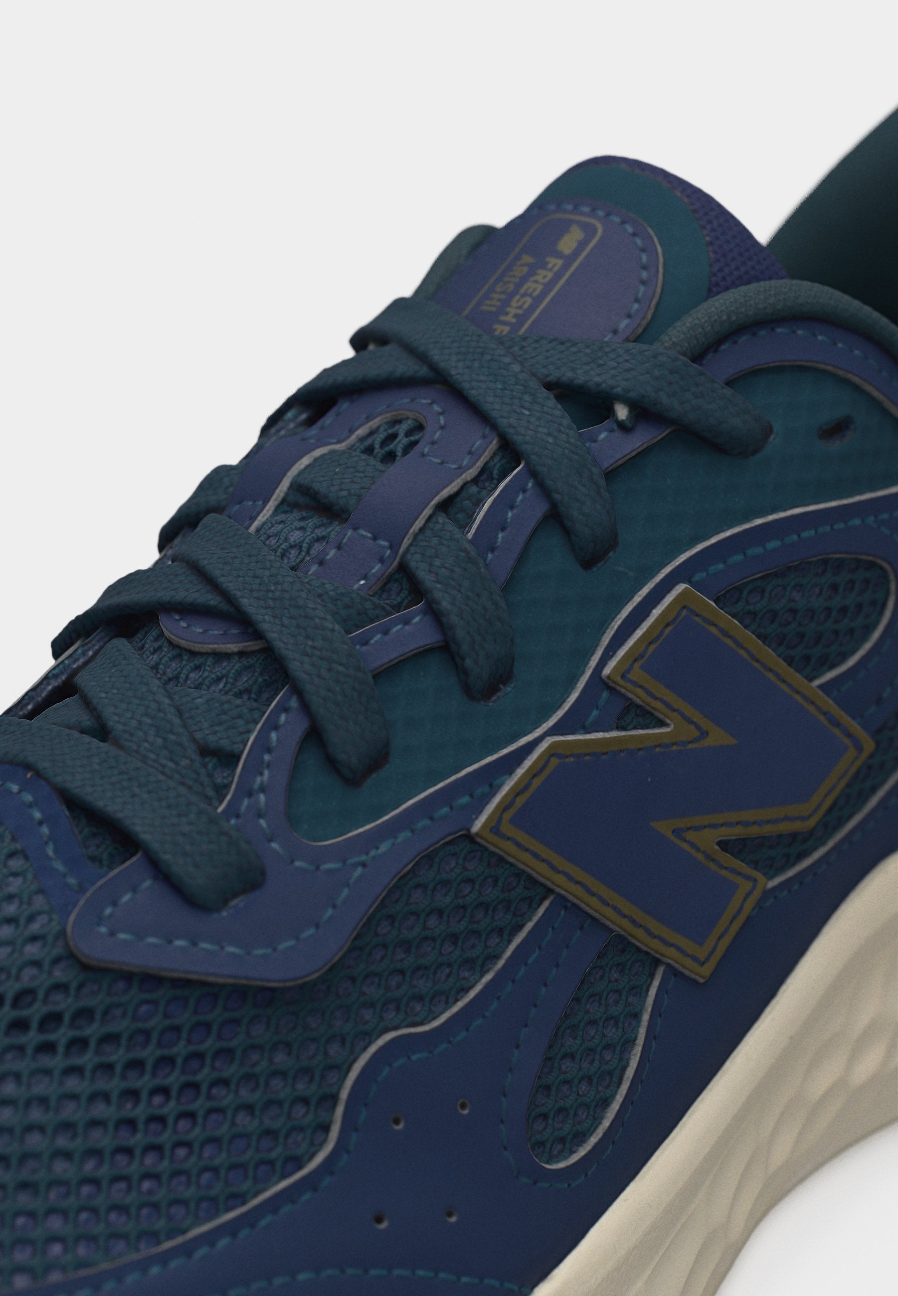 FRESH FOAM ARISHI V4 - Road running shoes - navy