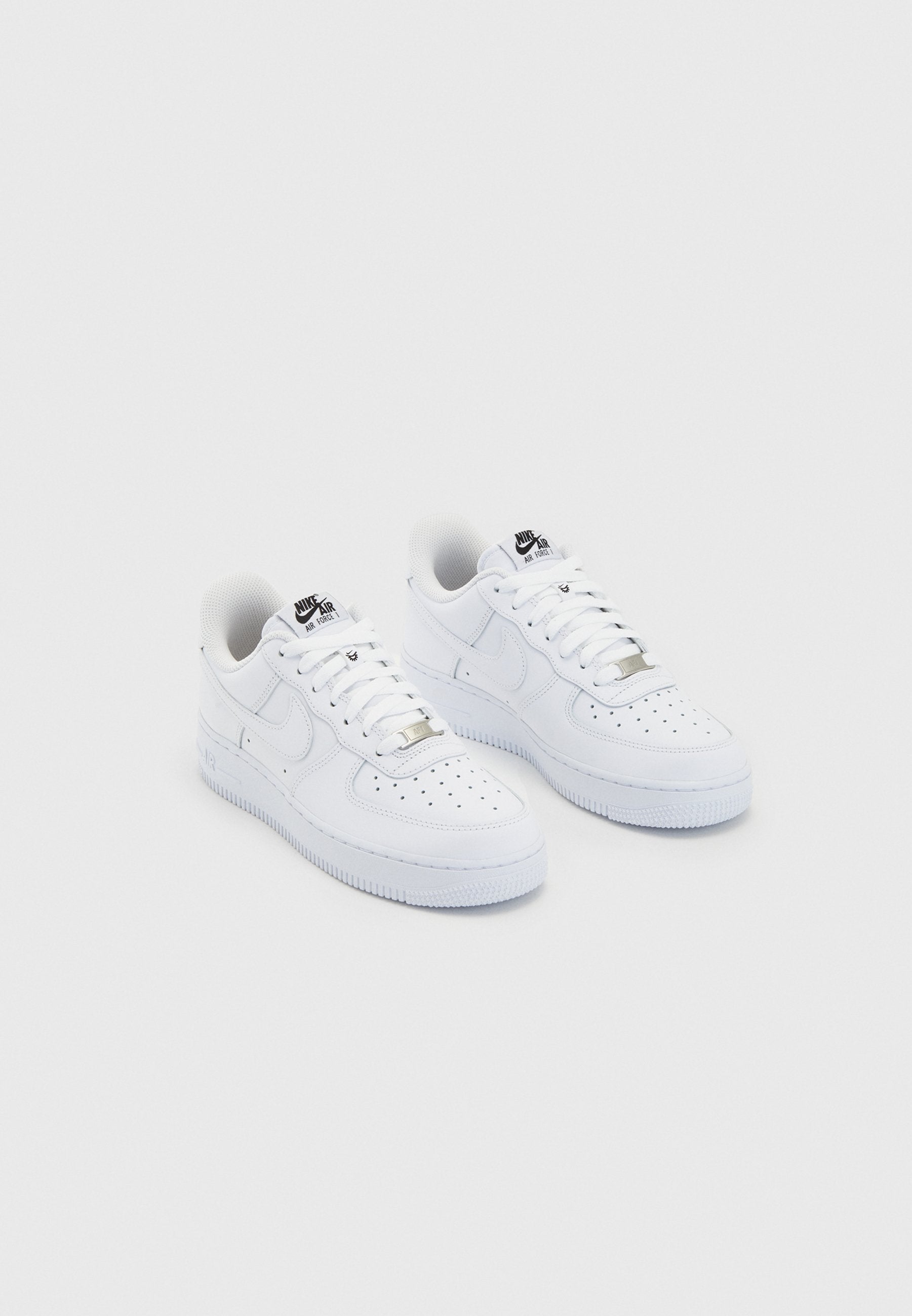AIR FORCE 1 07 FLYEASE - Baskets - white
