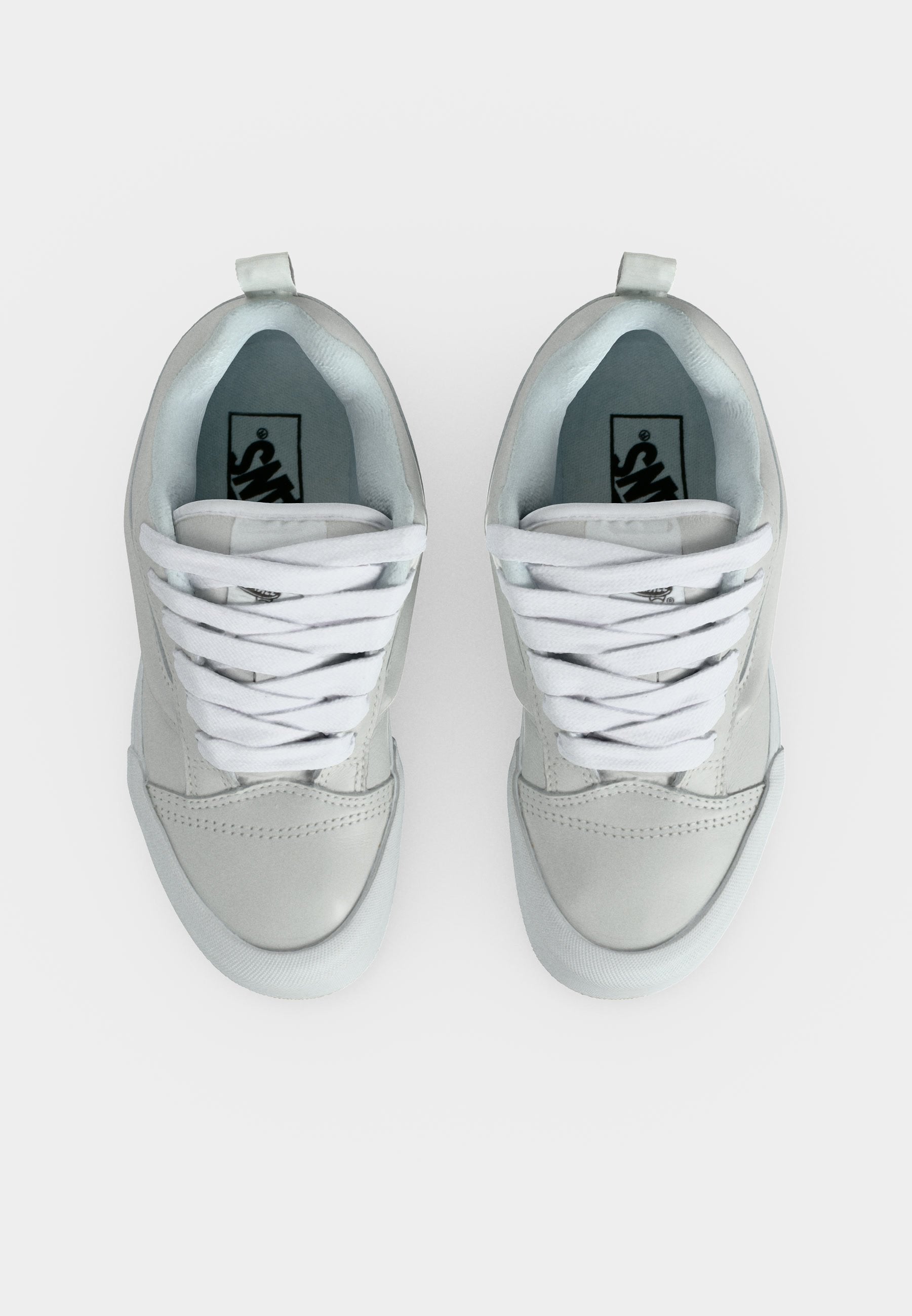 KNU SKOOL UNISEX - Skate shoes - white