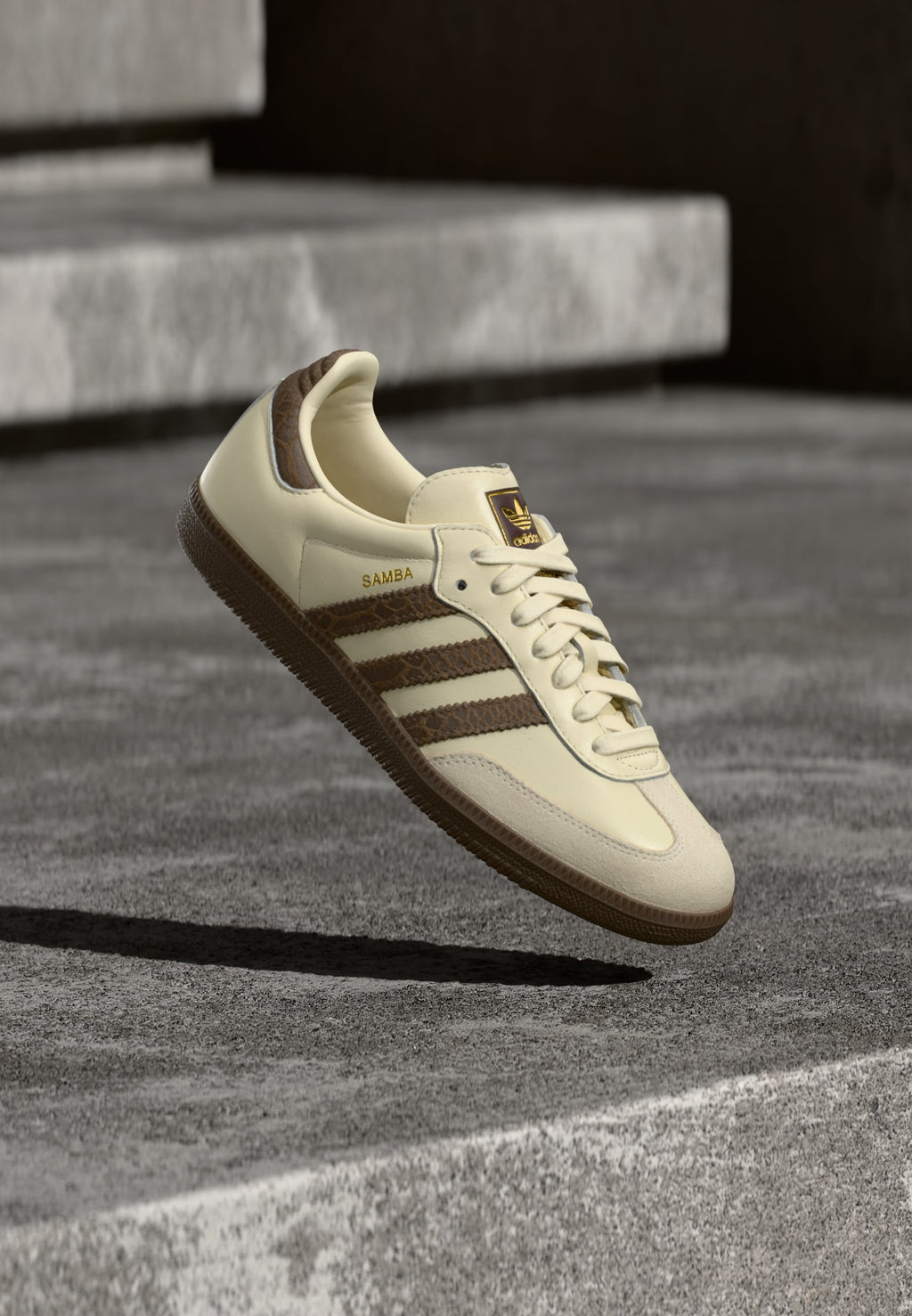 SAMBA OG W - Trainers - cream white/earth strata/maroon