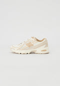 Trainers - incense