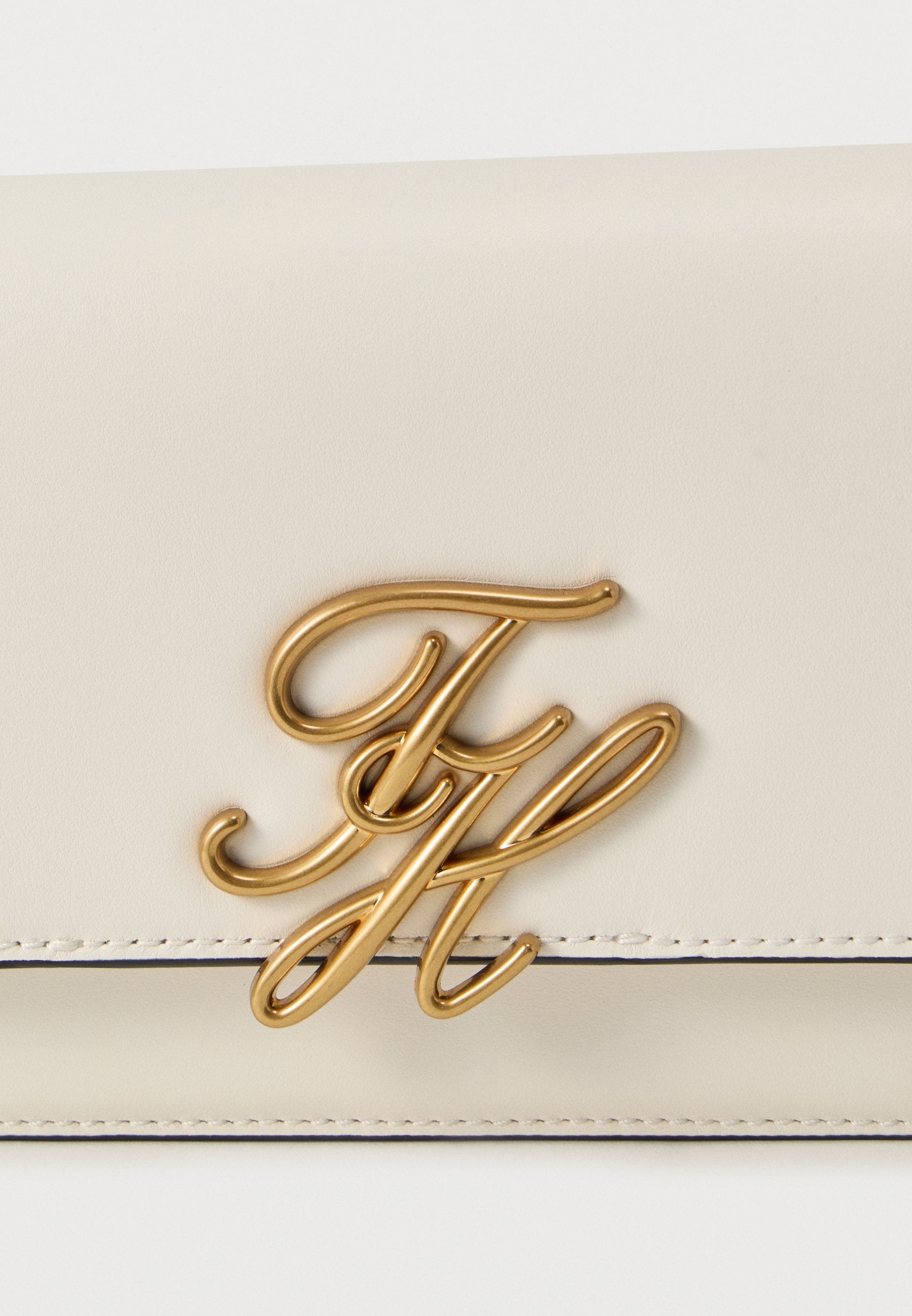 LEATHER FLAP LOGO PLAQUE CROSSBODY BAG - Cross body bag - soft cream