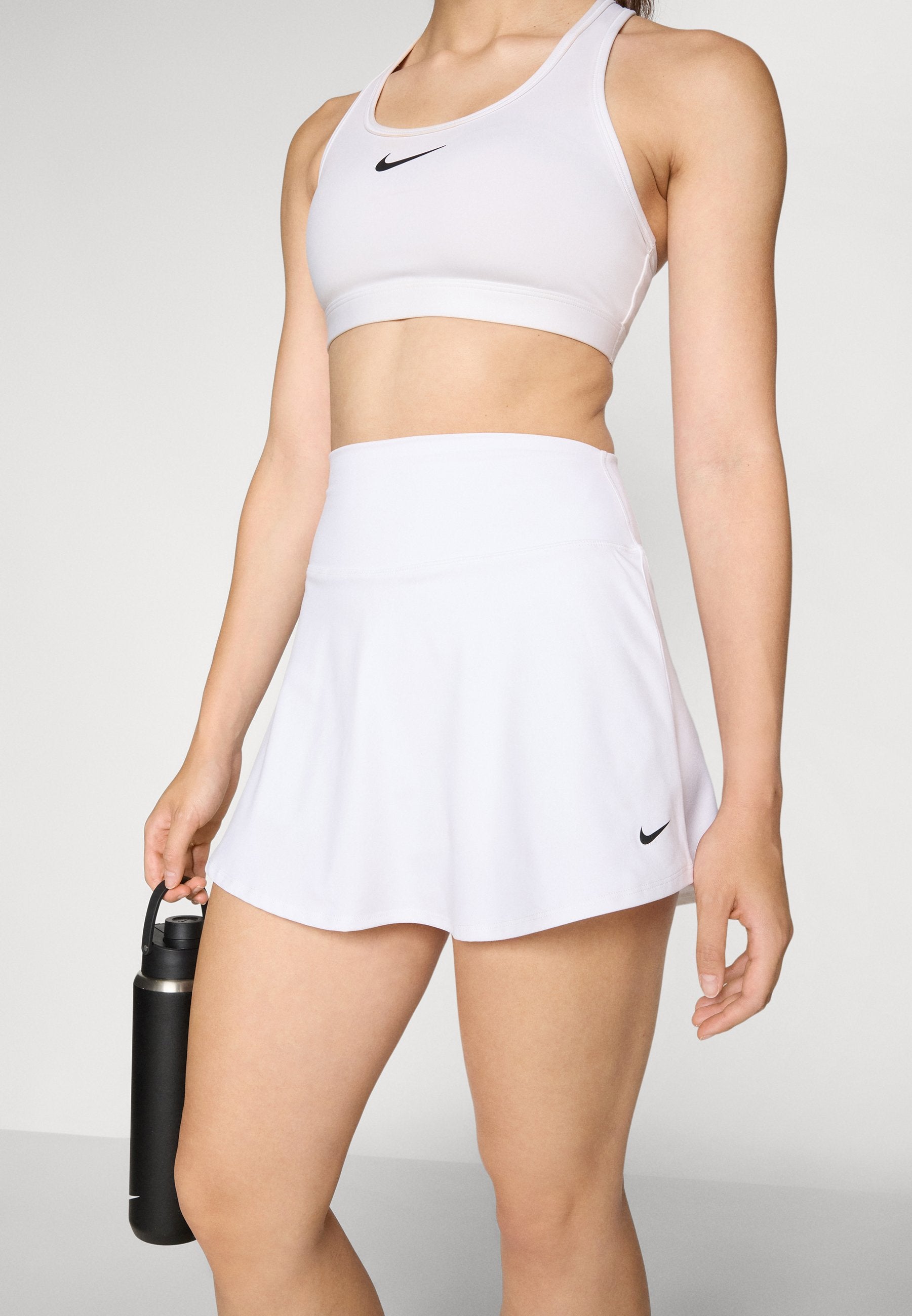 UNE JUPE - Jupe sport - blanc/noir