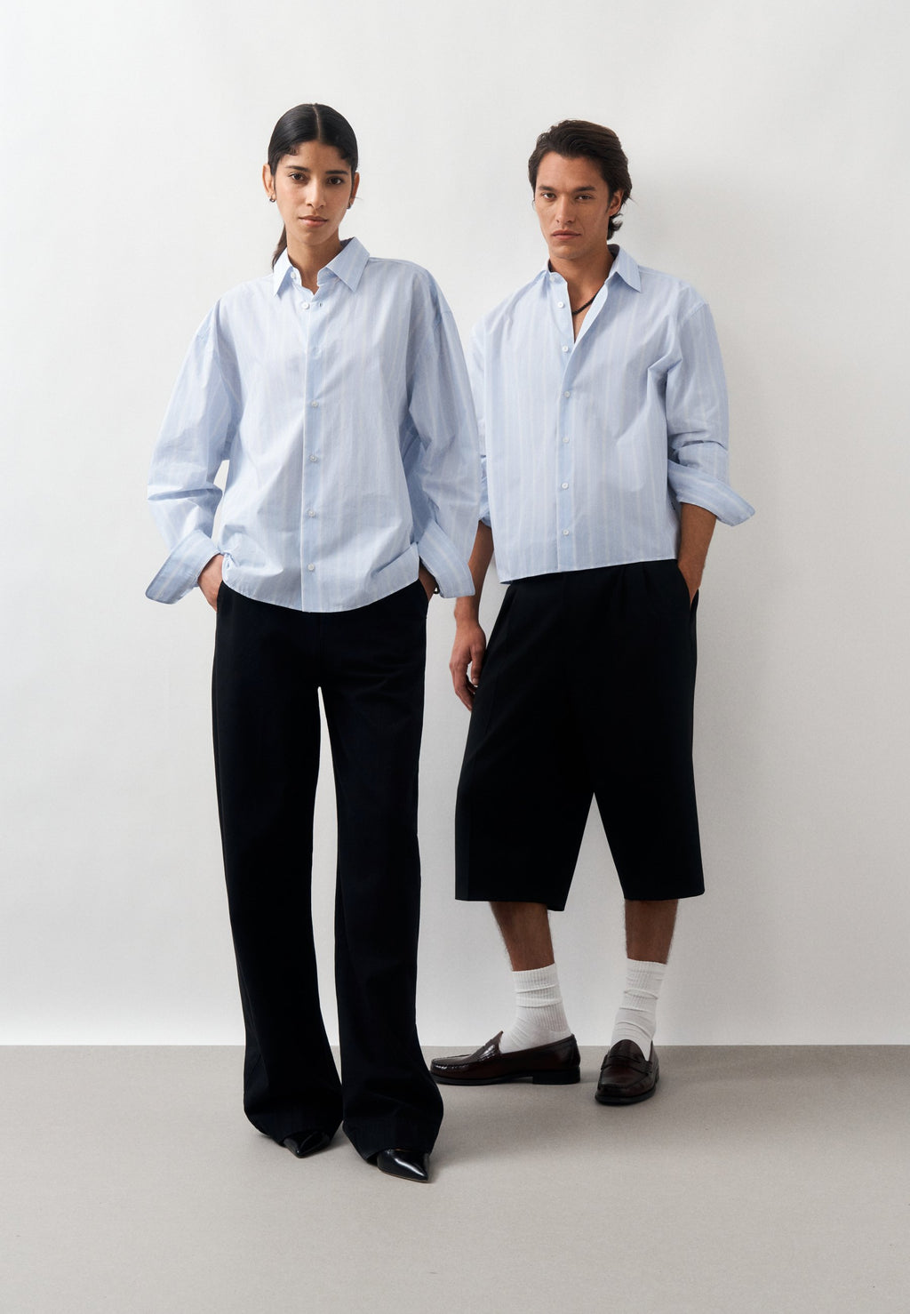 CODY SHIRT CROPPED UNISEX - Button-down blouse - white/blue