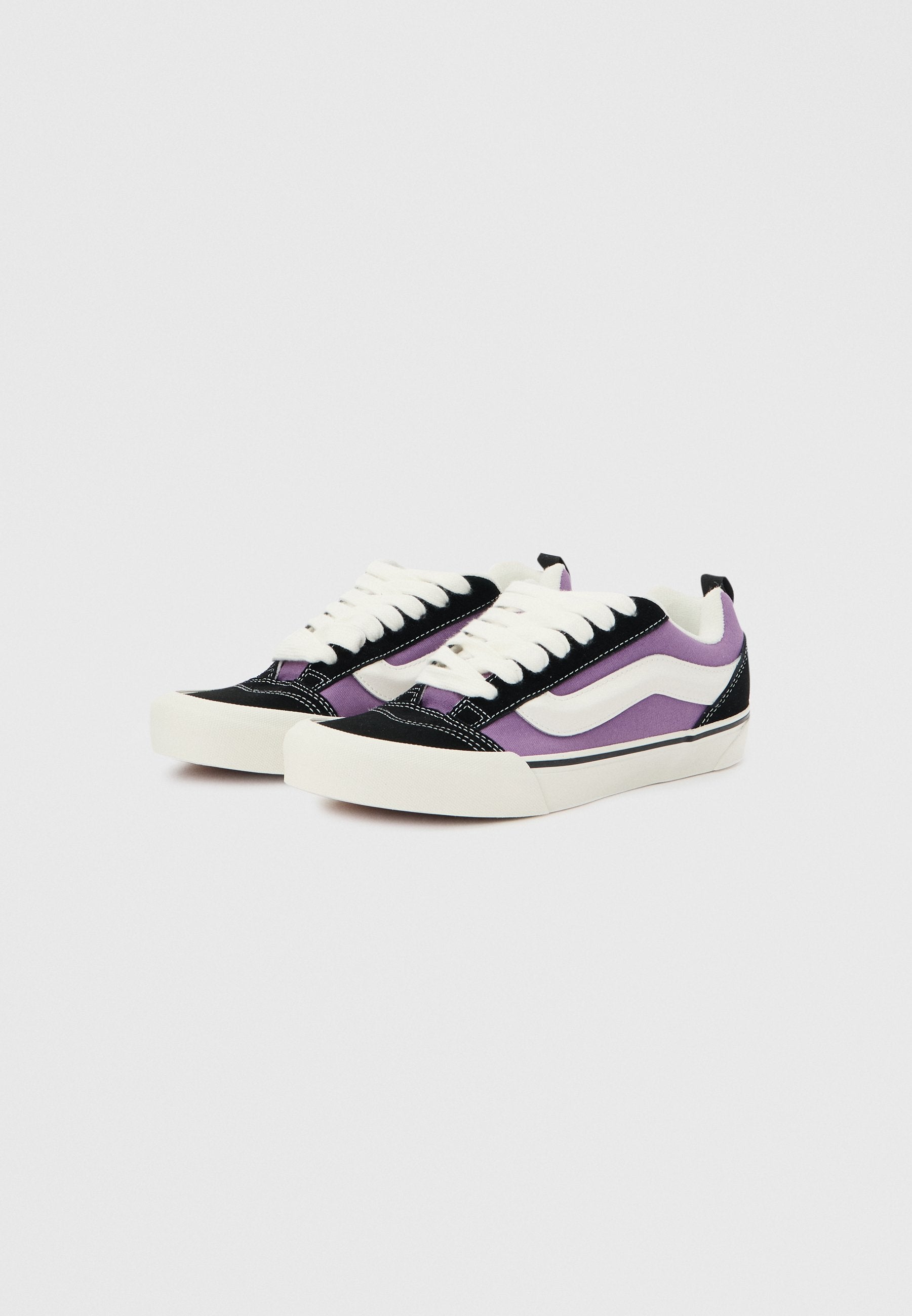 KNU SKOOL UNISEX - Skate shoes - nineties purple/black