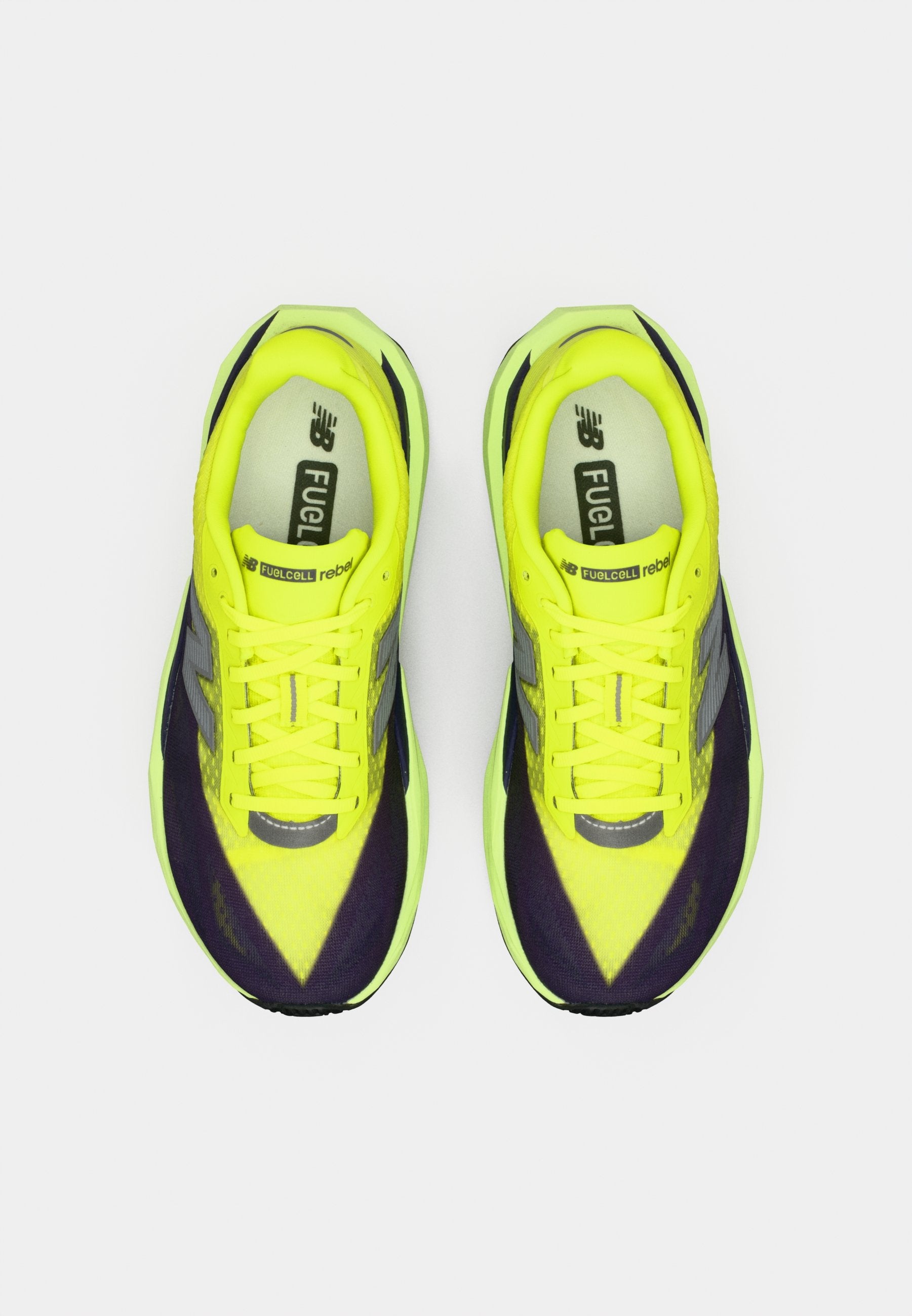 REBEL V5 - Road running shoes - alkaline green