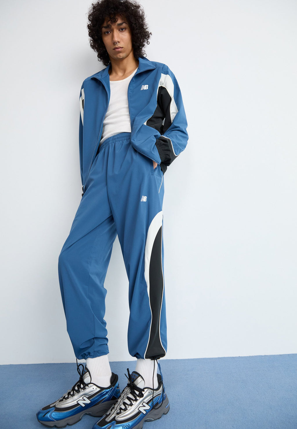 IN GAME TRACK PANT - Tracksuit bottoms - blue