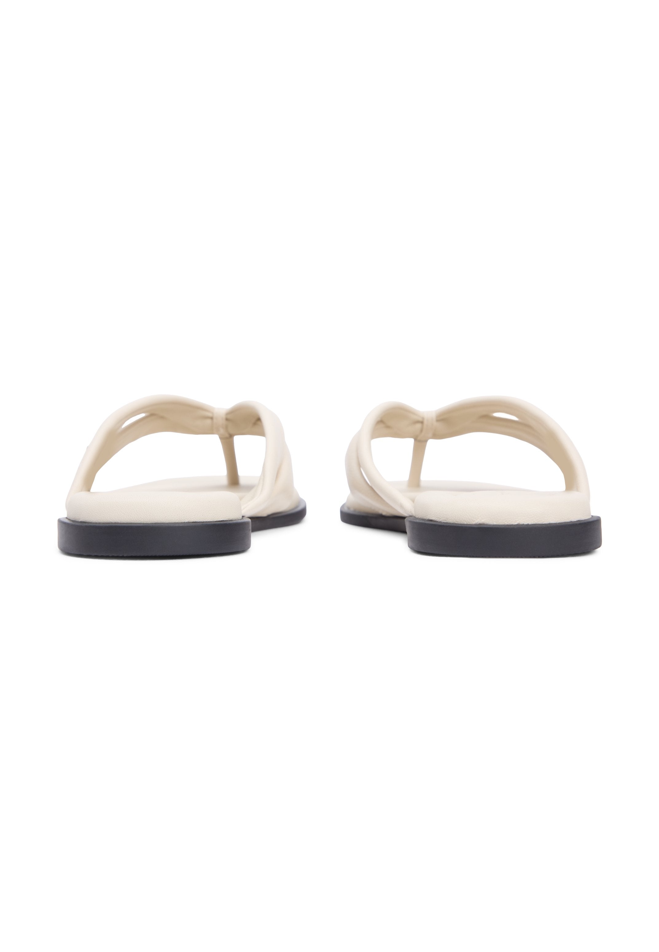 LEATHER TOE POST FLAT SANDALS - T-bar sandals - classic beige
