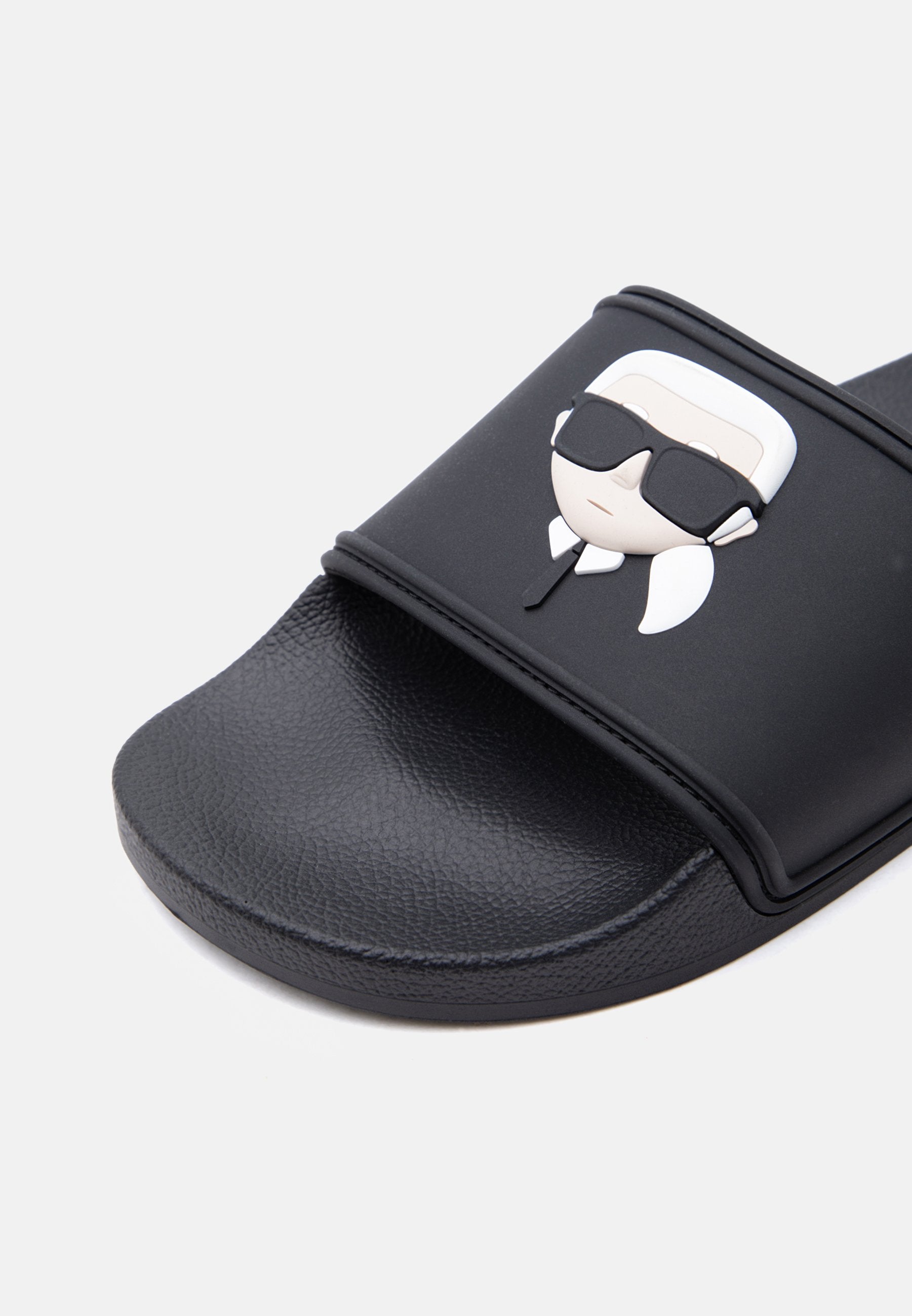 KONDO II NFT SLIDE - Mules - black