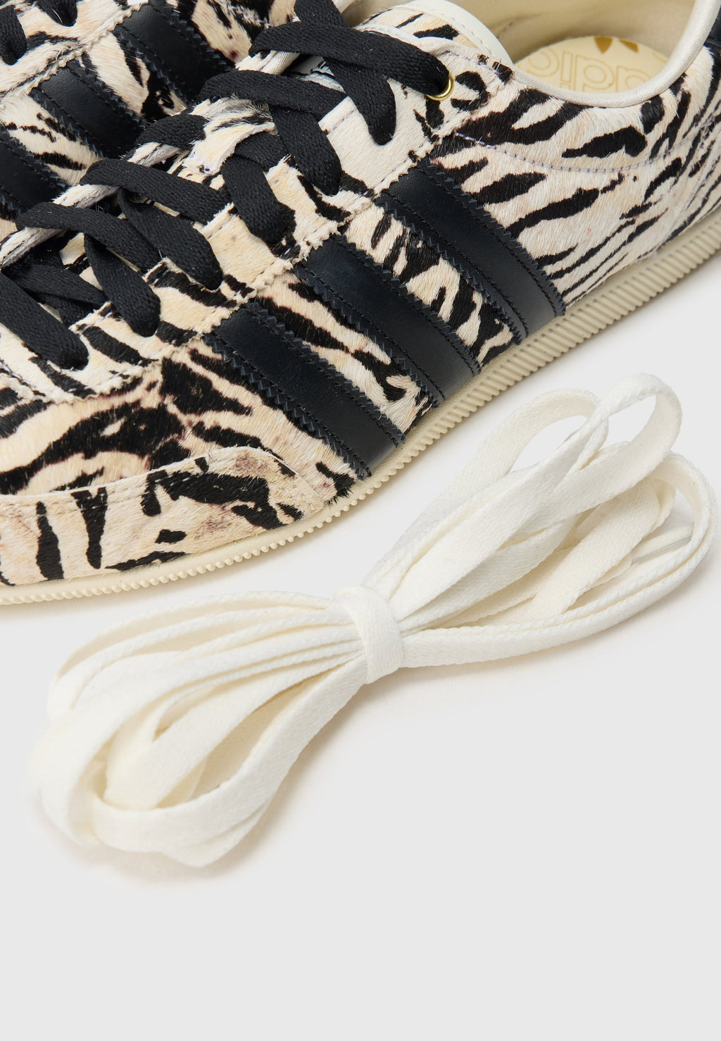 JAPAN W - Trainers - off-white/core black