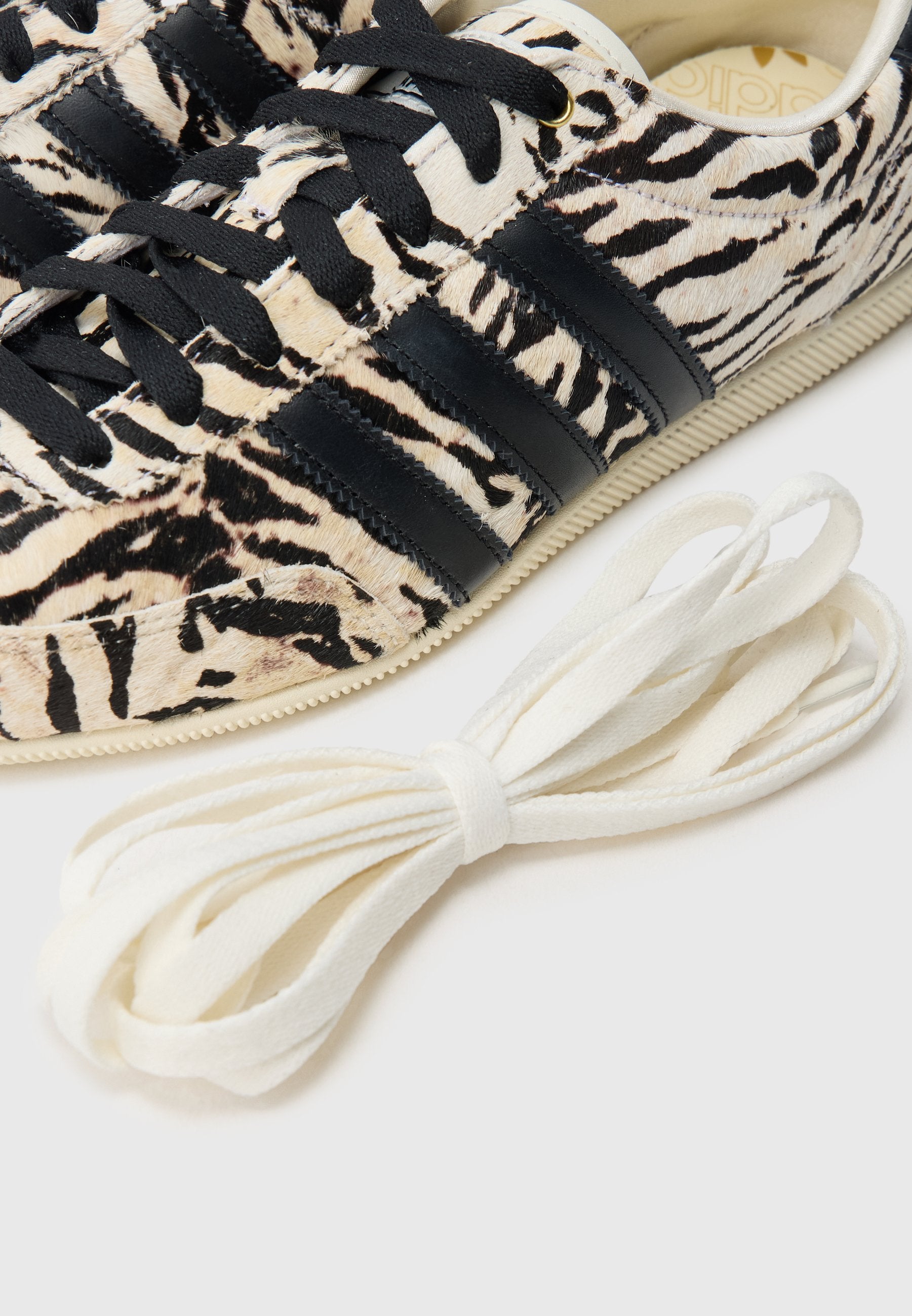 JAPAN W - Trainers - off-white/core black