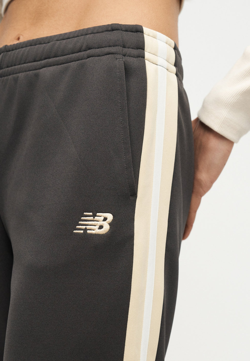 INTERLOCK PANT - Tracksuit bottoms - antrachite