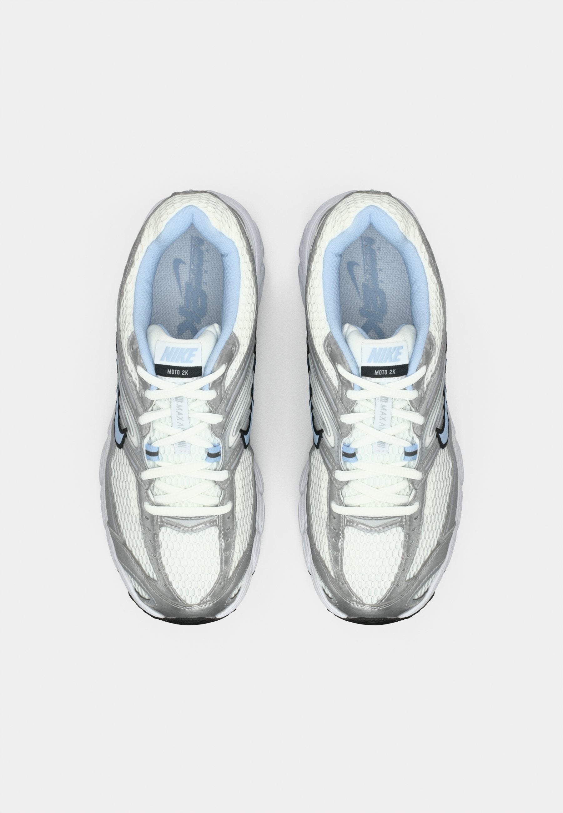 AIR MAX MOTO 2K - Trainers - white/hydrogen blue/metallic silver-coloured/black/flat silver-coloured