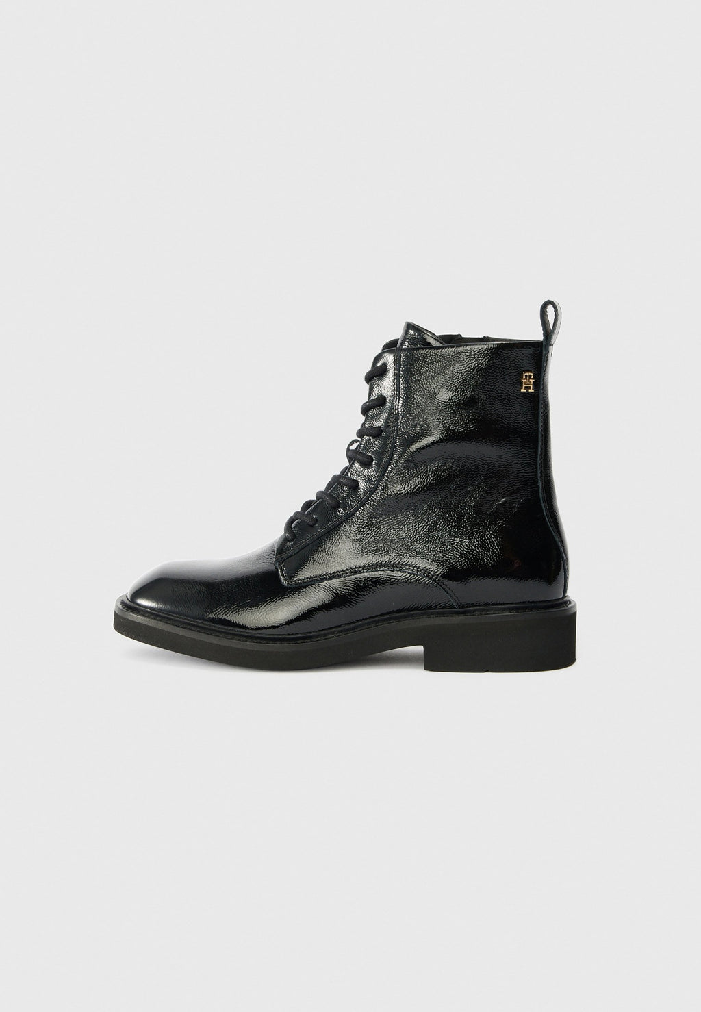 BOTTINES À LACETS EN CUIR FROISSÉ - Bottines classiques - noir