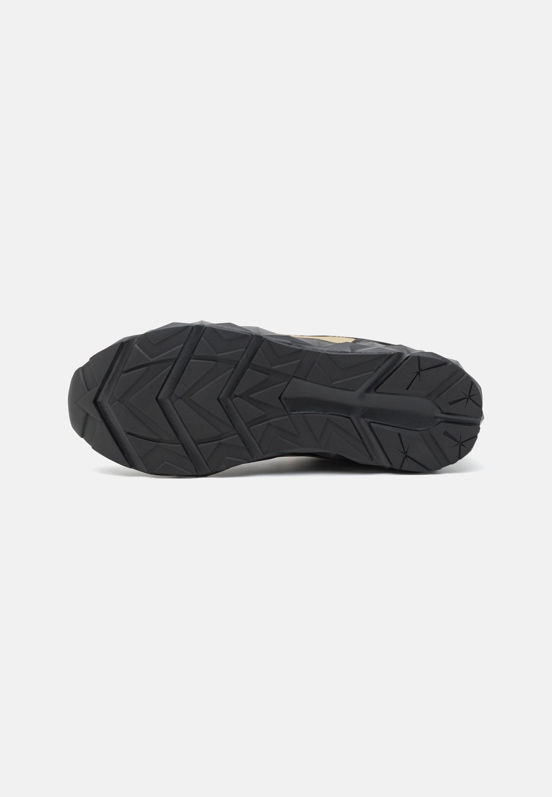 ULTIMATE C2 KOMBAT NEW UNISEX - Baskets - triple black/light gold