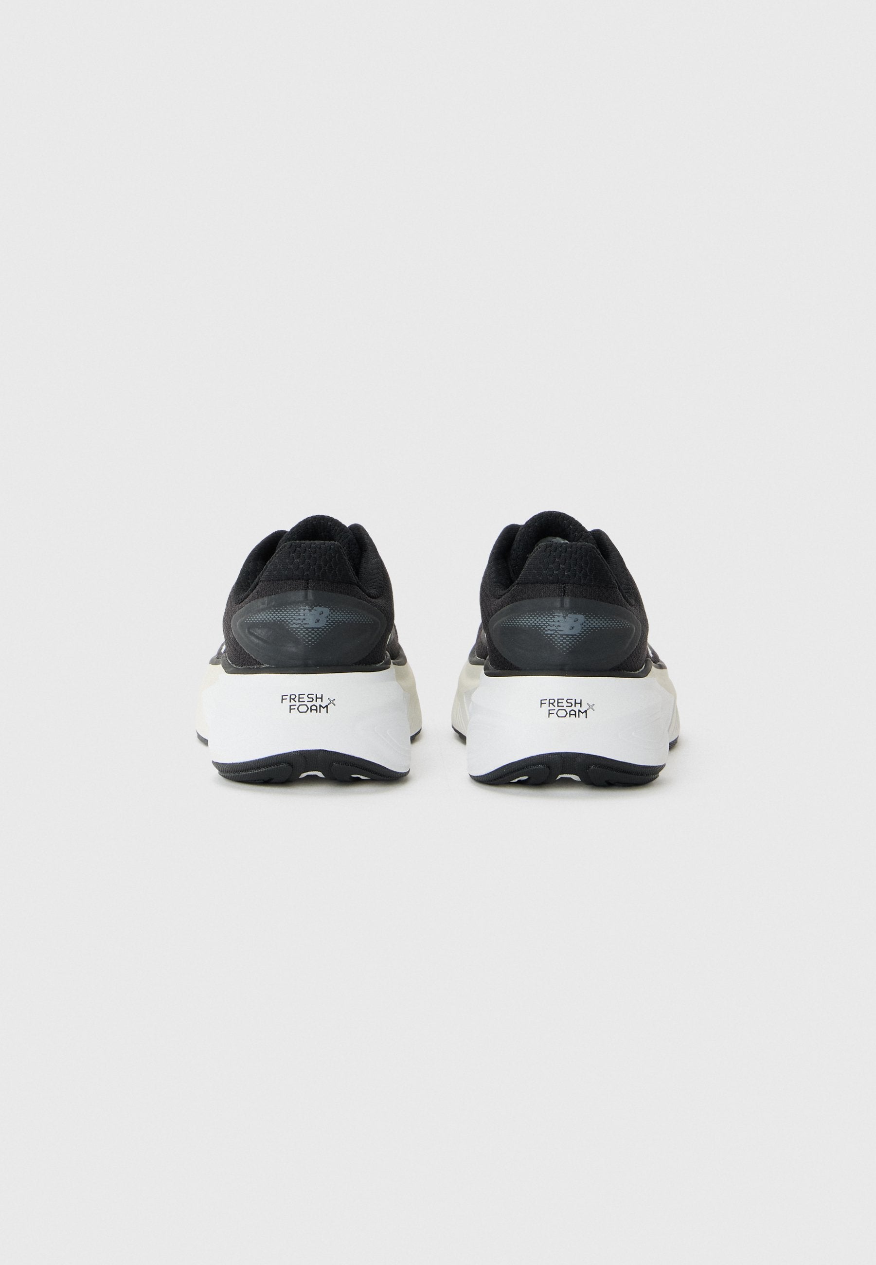 MORE V6 - Chaussures de running - noir