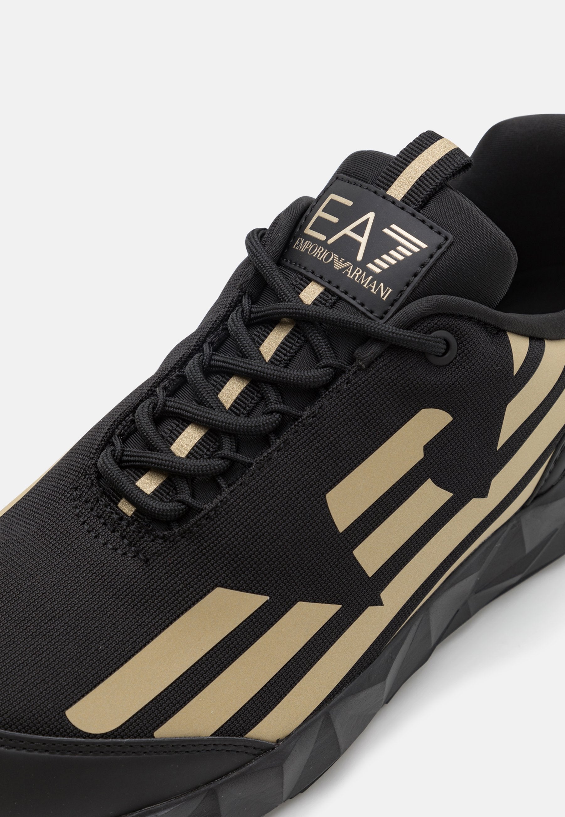 ULTIMATE C2 KOMBAT NEW UNISEX - Baskets - triple black/light gold