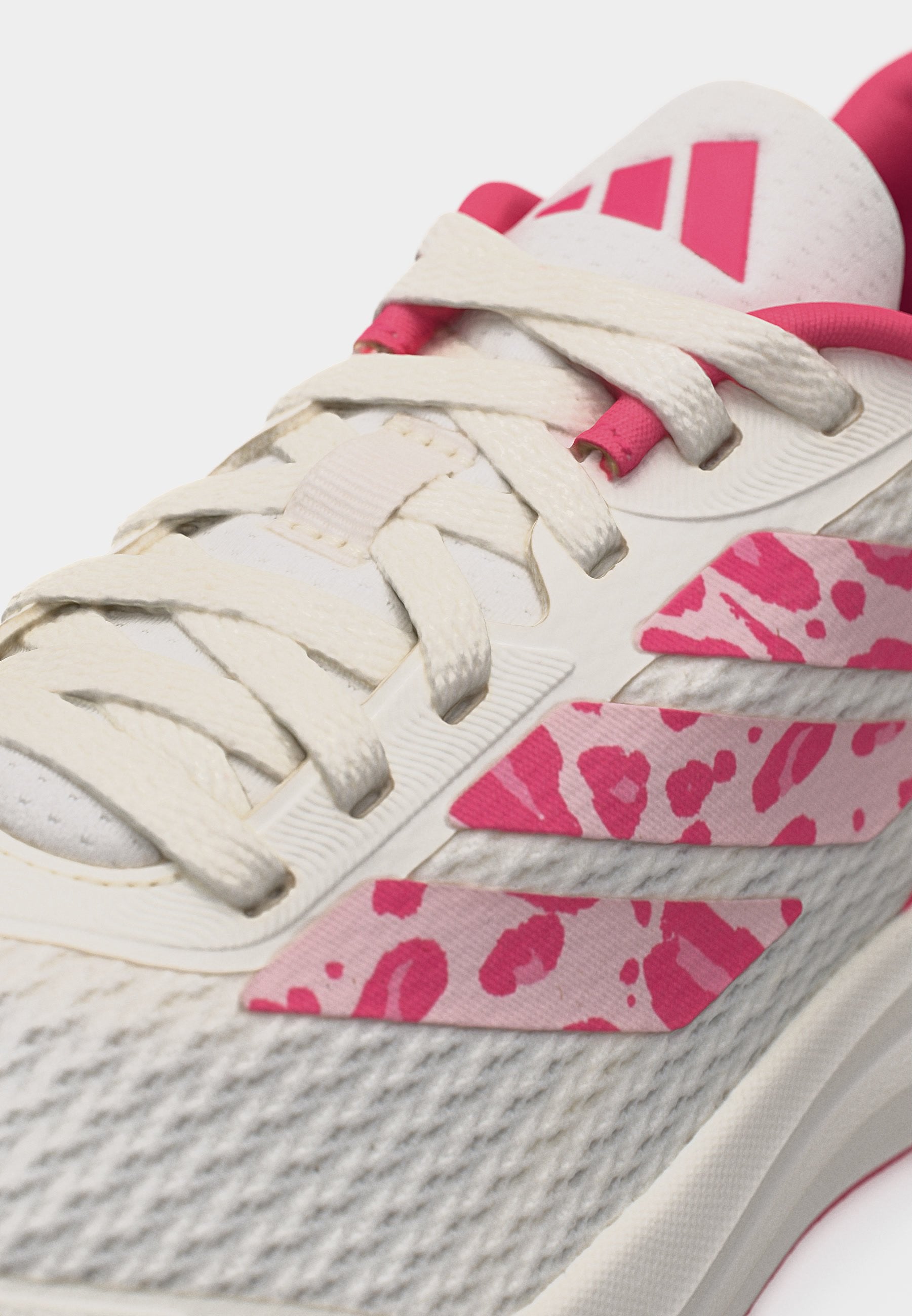 RUNFALCON 6 UNISEX - Yol koşu ayakkabısı - core white/distilled pink/pink fusion