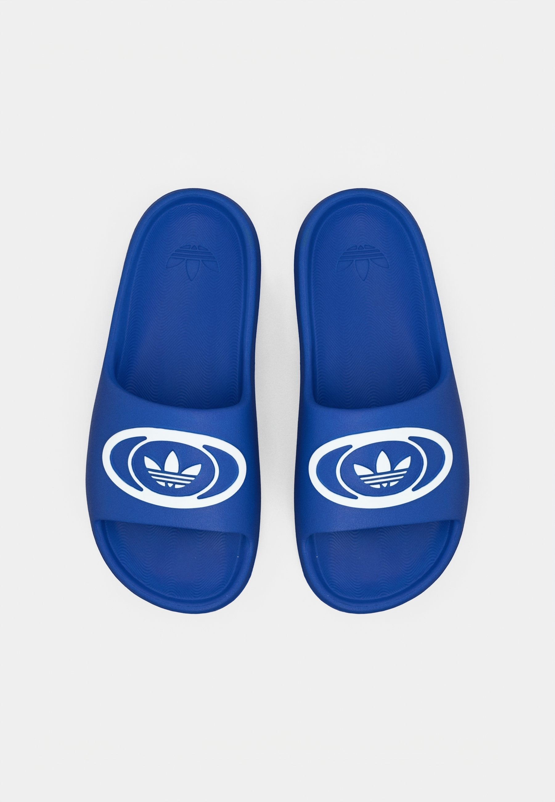 ADILETTE 00S UNISEX - Mules - team royal blue/footwear white