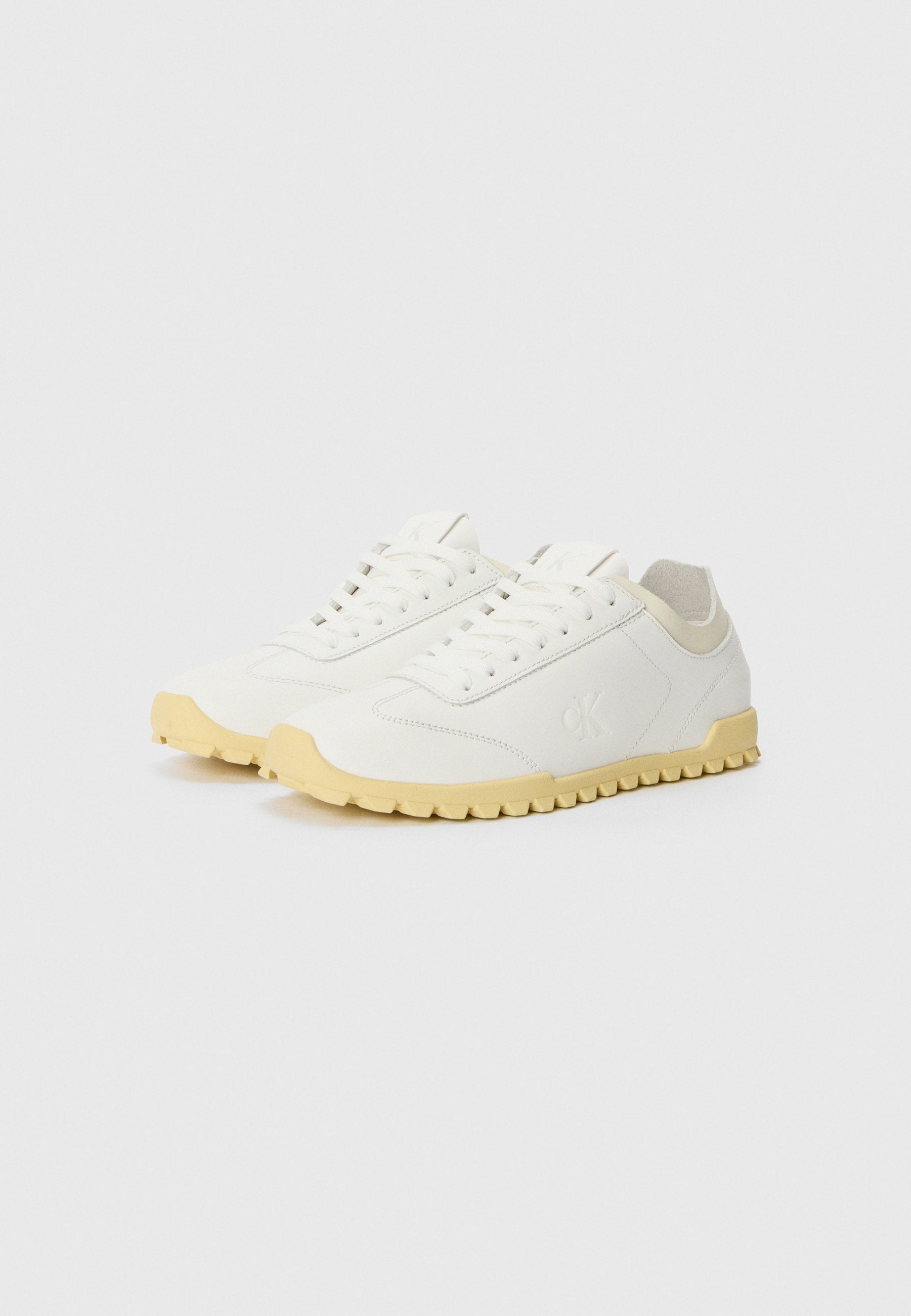 LOW PROFILE RUNNER - Trainers - bright white/creamy white