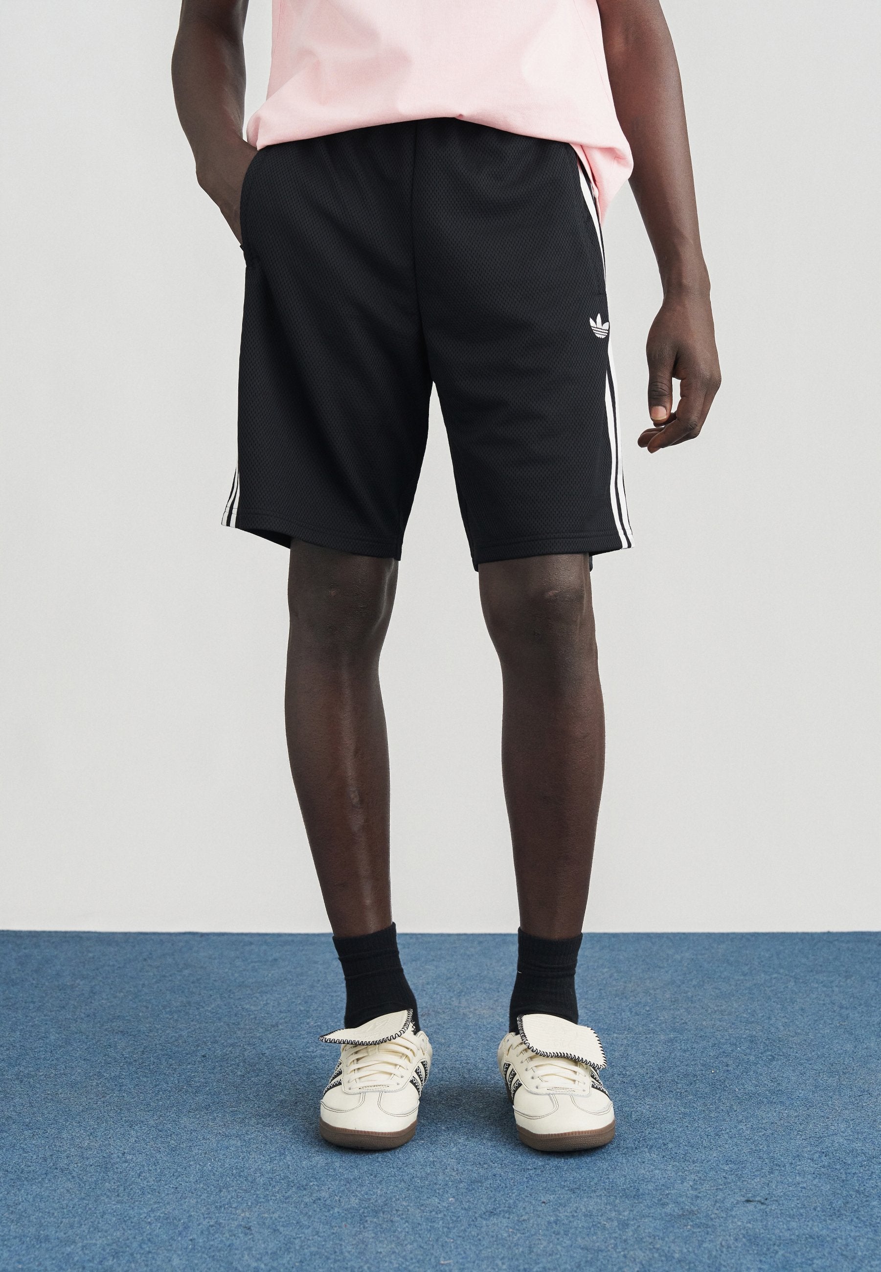 FIREBIRD  - Shorts - black/white