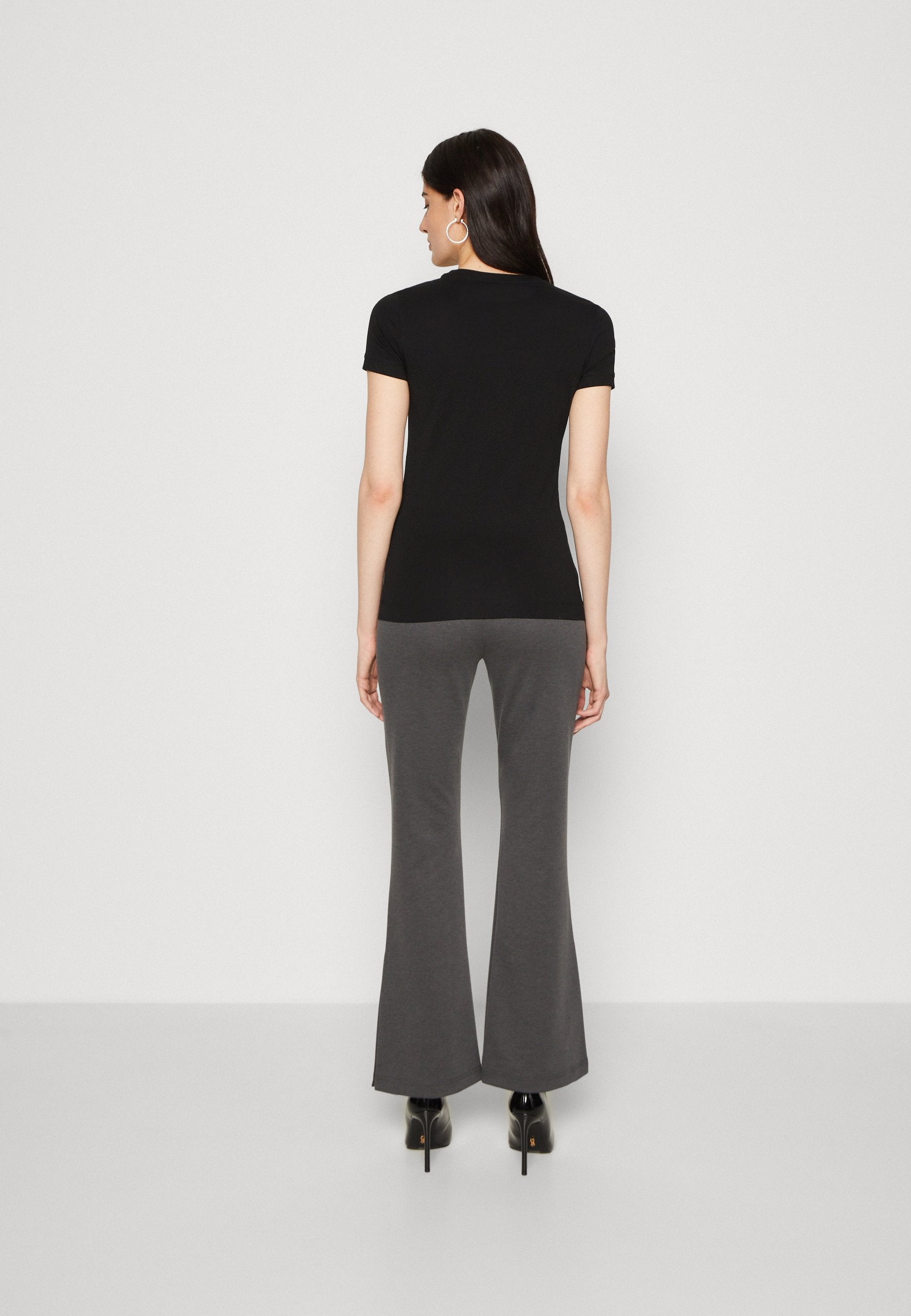 MINI TRIANGLE TEE - Basic T-shirt - jet black