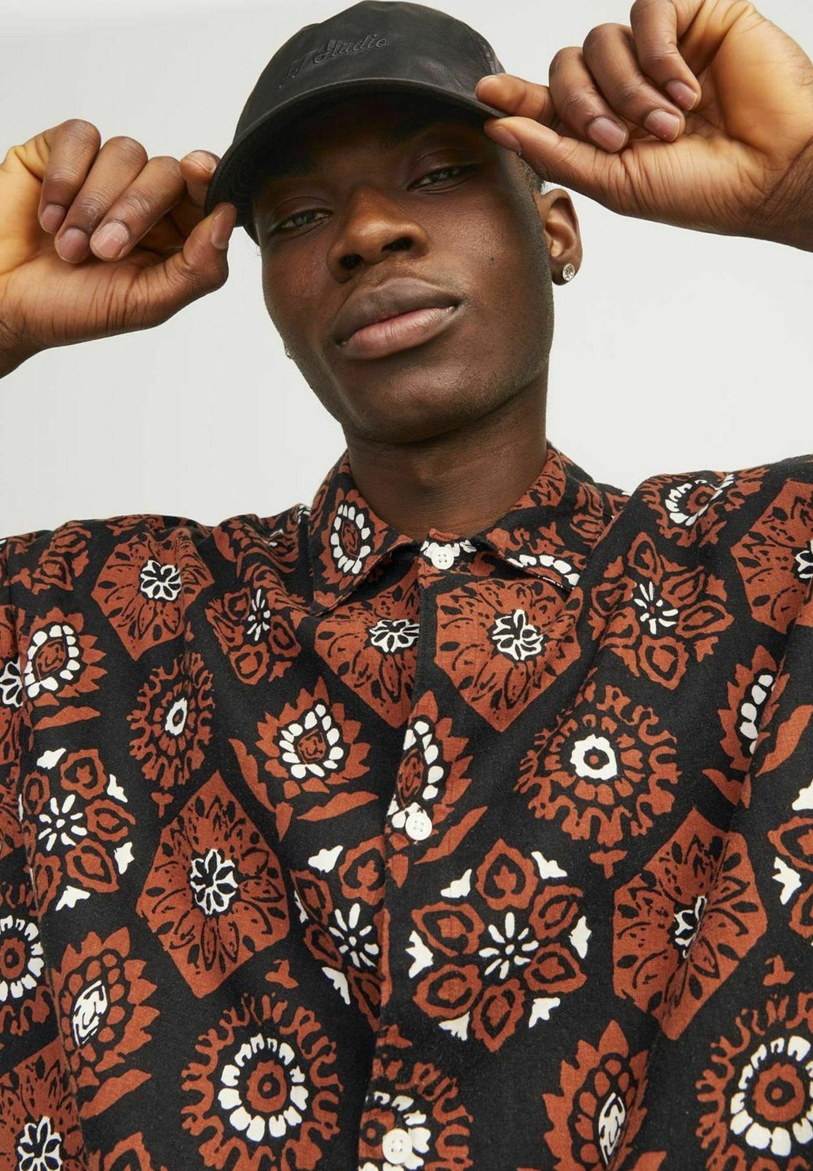 Resort Wide Fit - Shirt - black