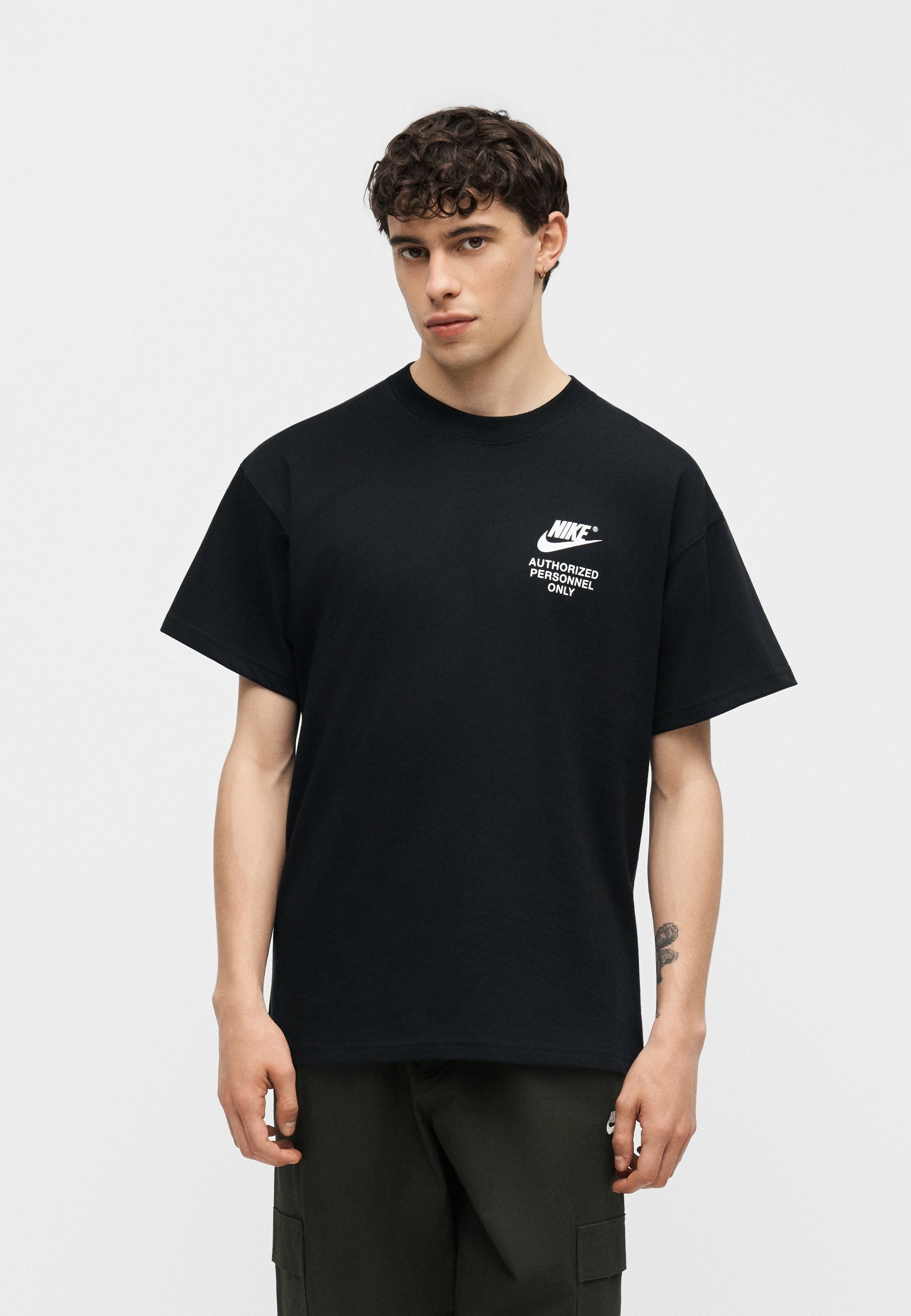 PERSONNEL TEE - Print T-shirt - black