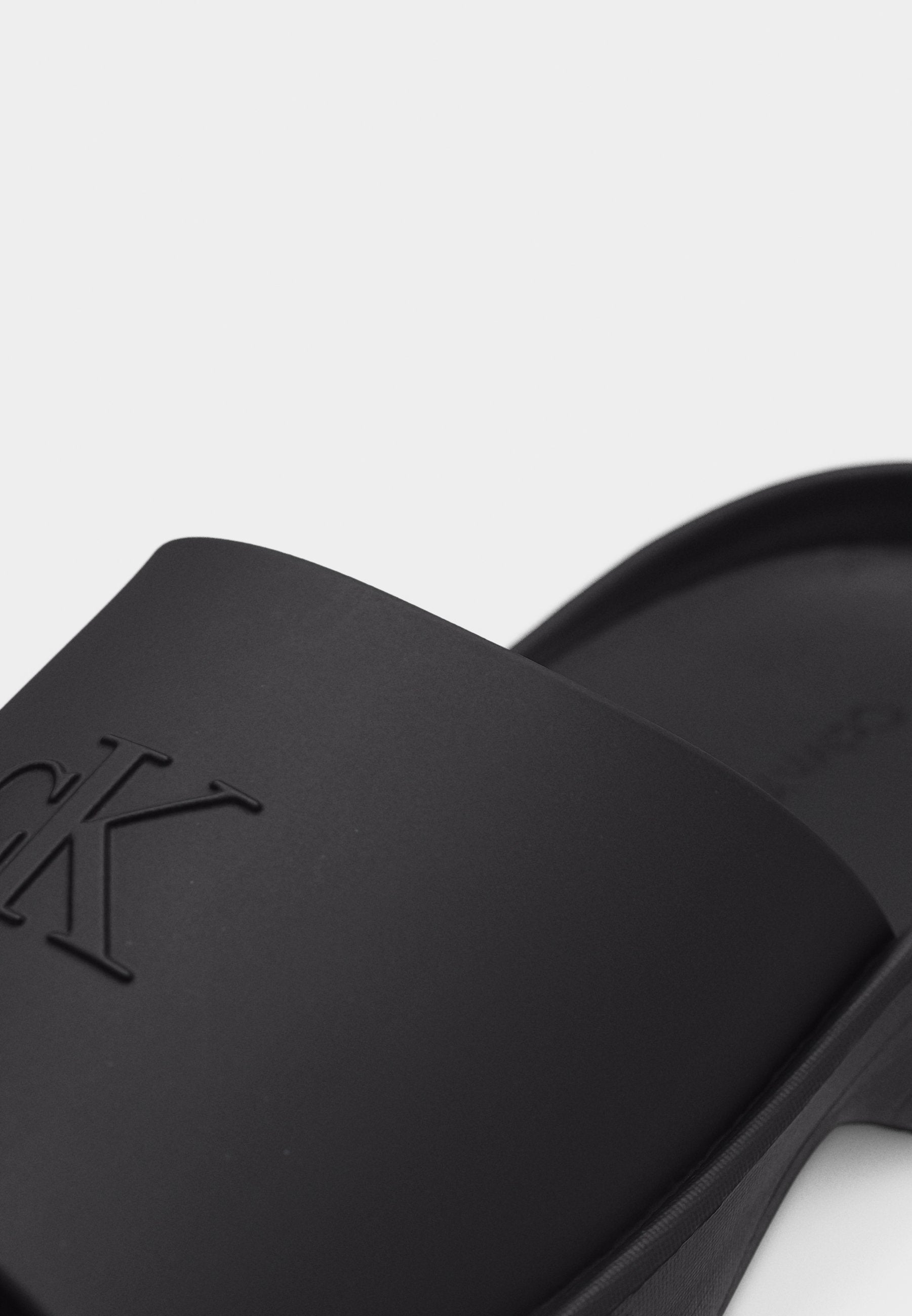 RECOVER RUNNER - Pool slides - triple black