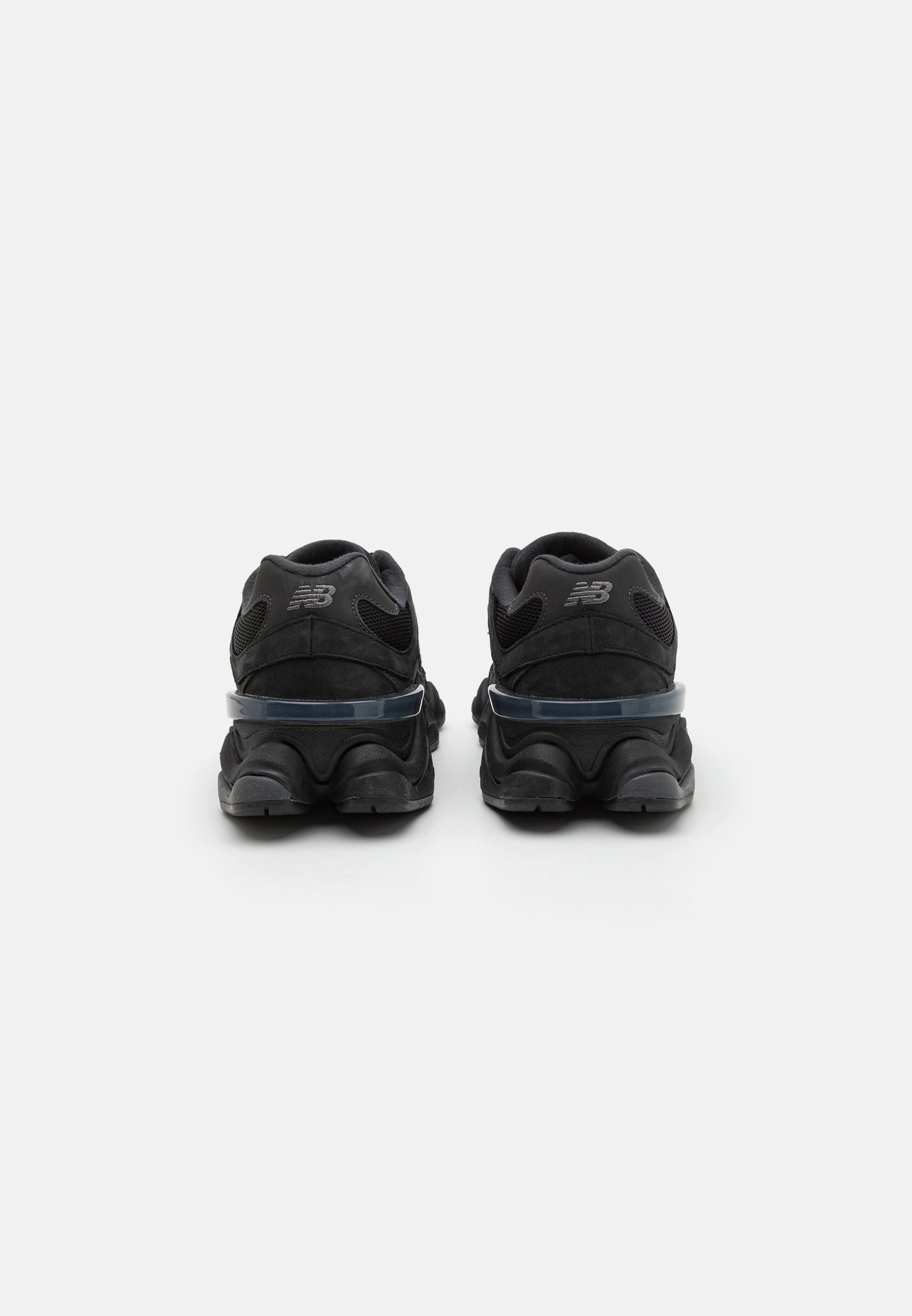 U9060 UNISEX - Trainers - black