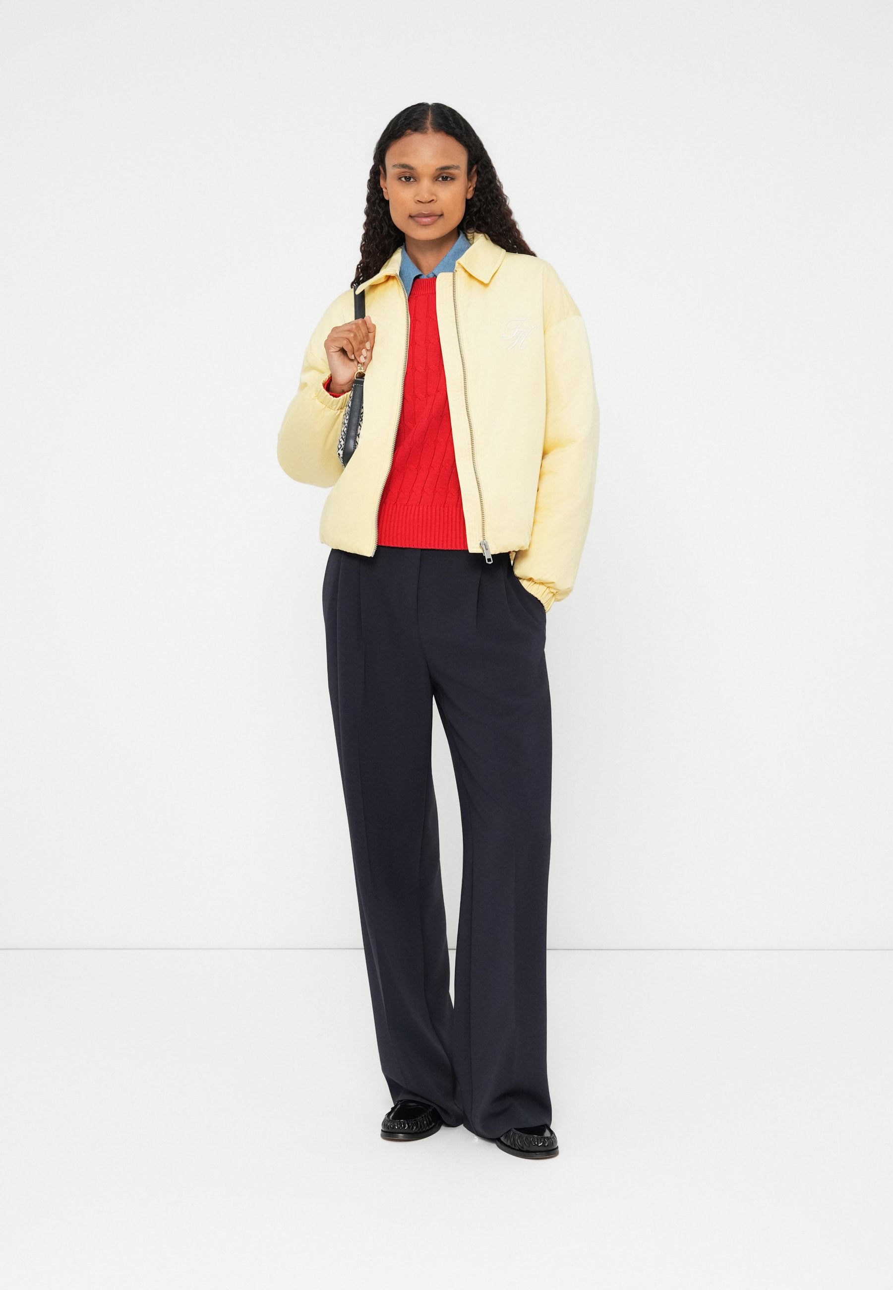 WATER REPELLENT SATIN RELAXED PADDED JACKET - Light jacket - zesty yellow