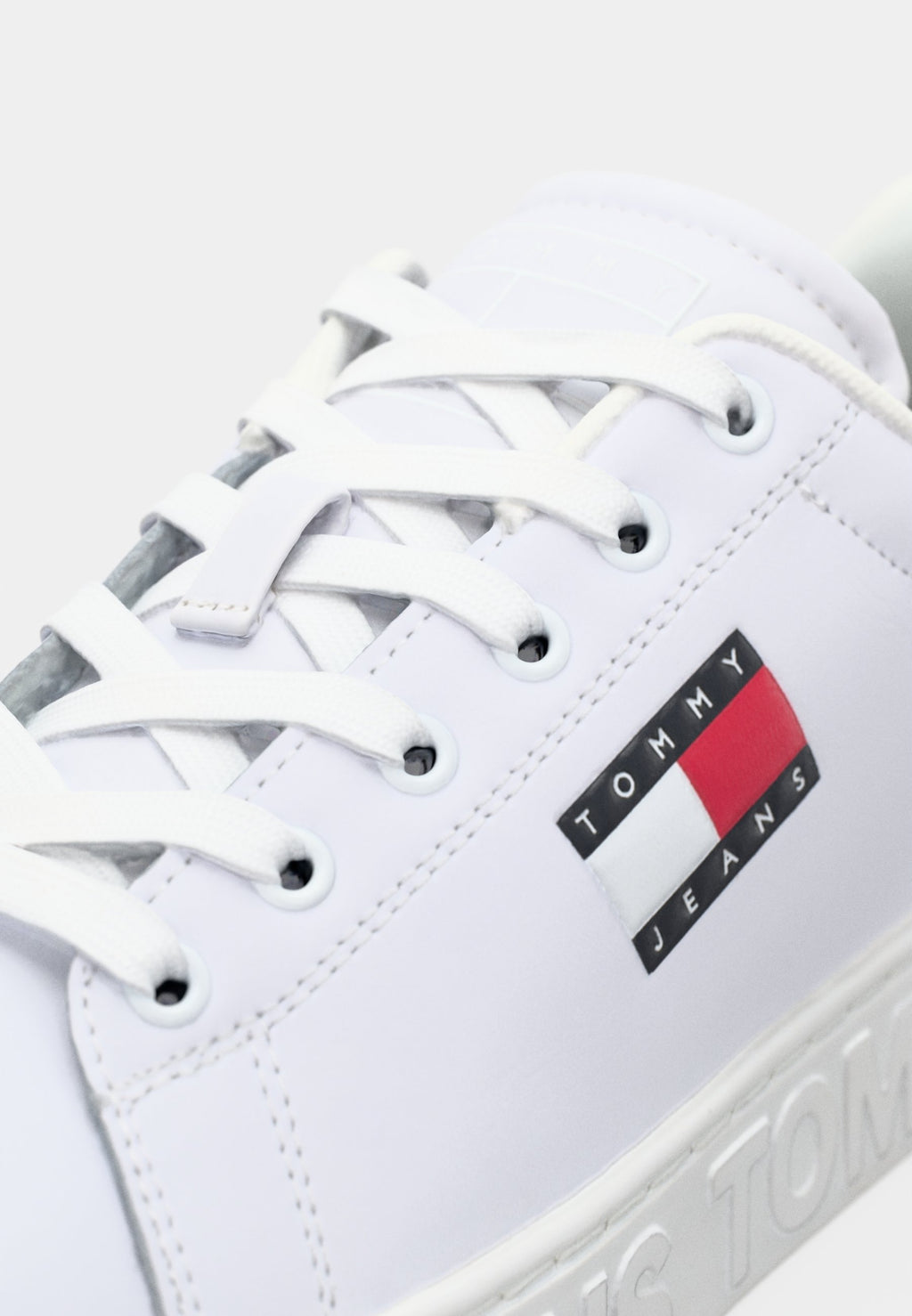 LOGO OUTSOLE - Trainers - white