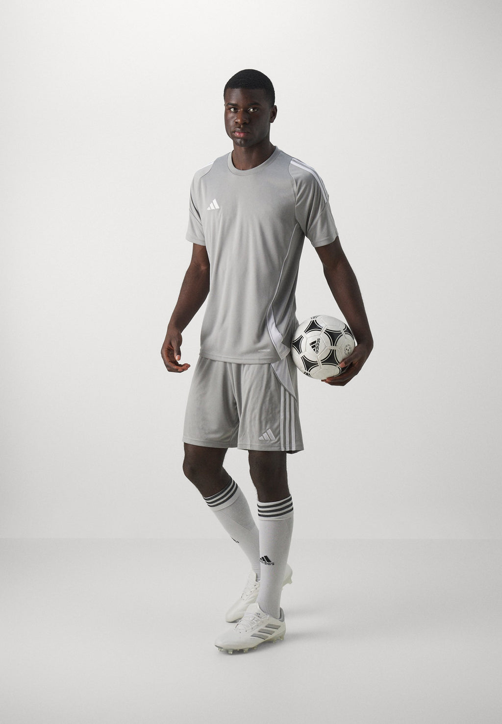 TIRO24 SHORT - Sports shorts - team mid grey/white