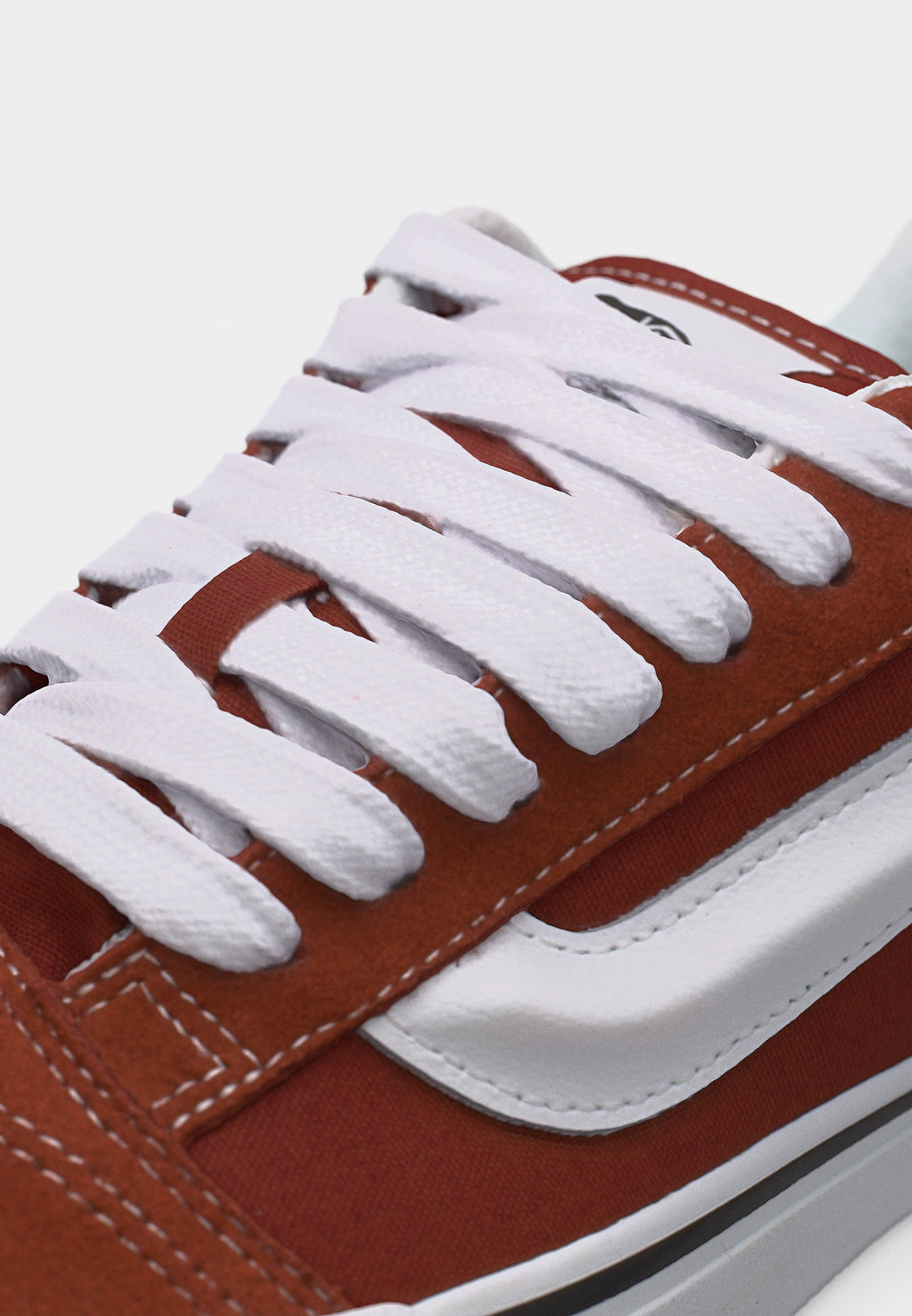KNU SKOOL UNISEX - Skate shoes - rust bronze