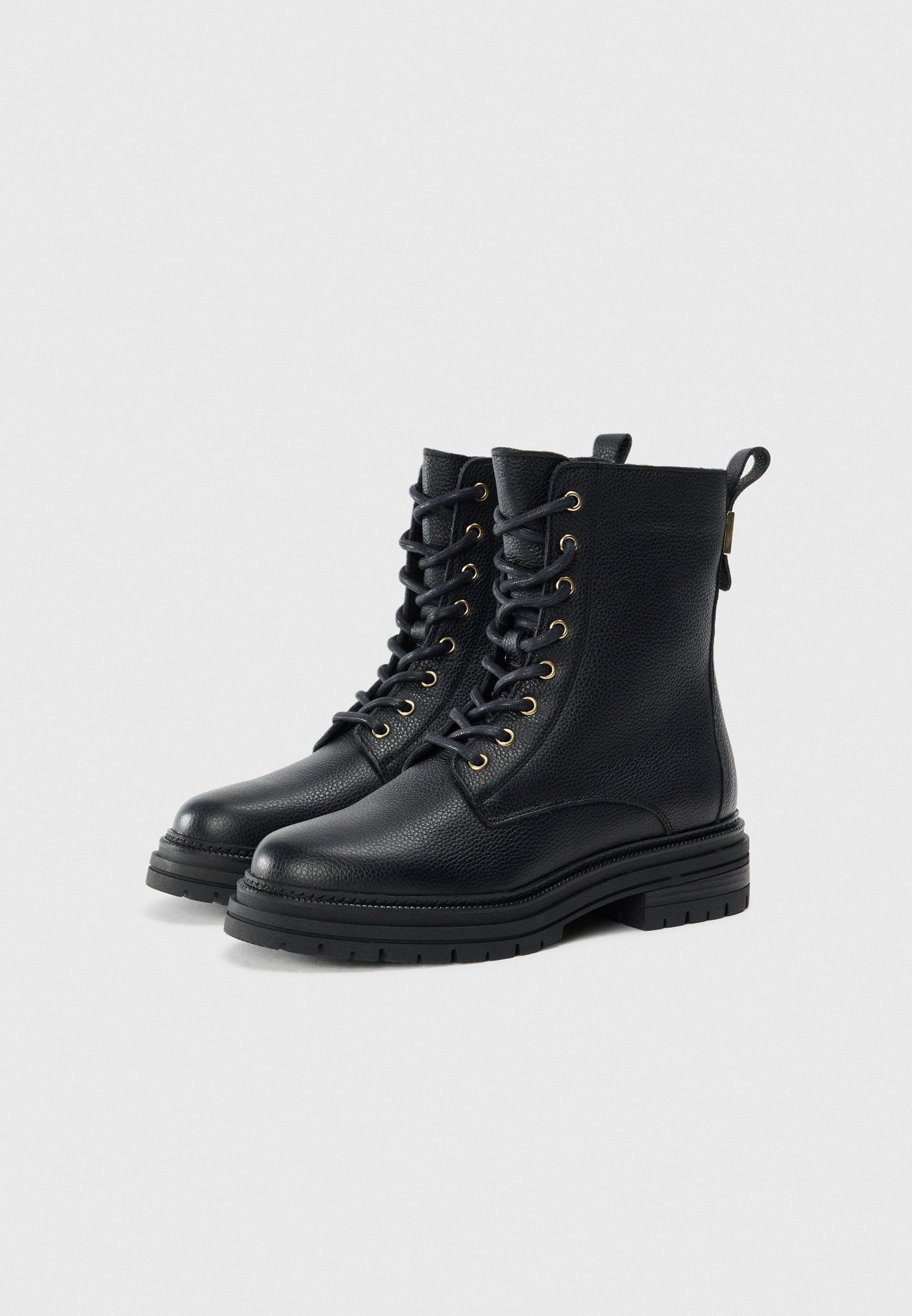 Lace-up ankle boots - black